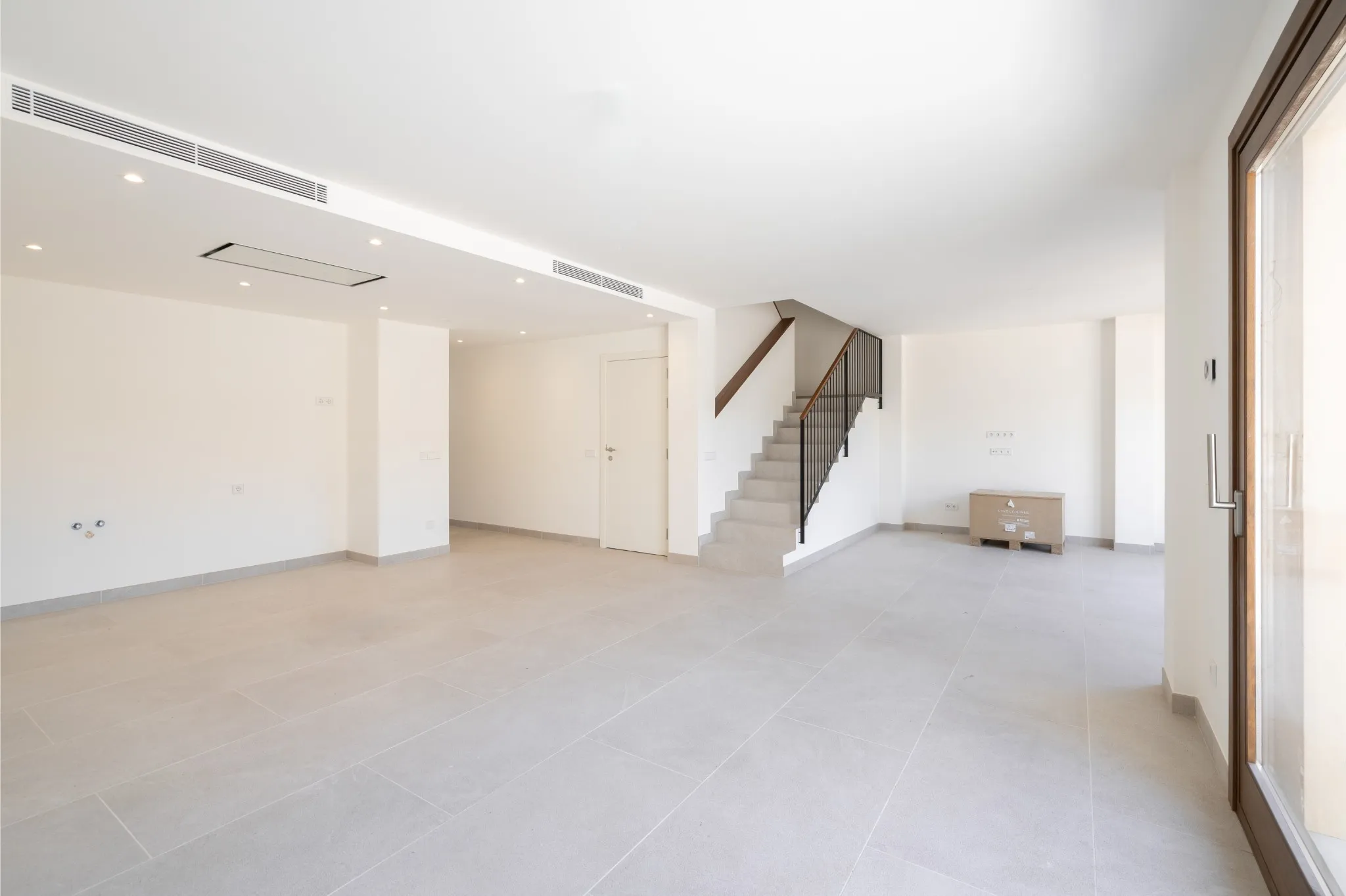 Casa de pueblo semi adosada de obra nueva en Alaró-3