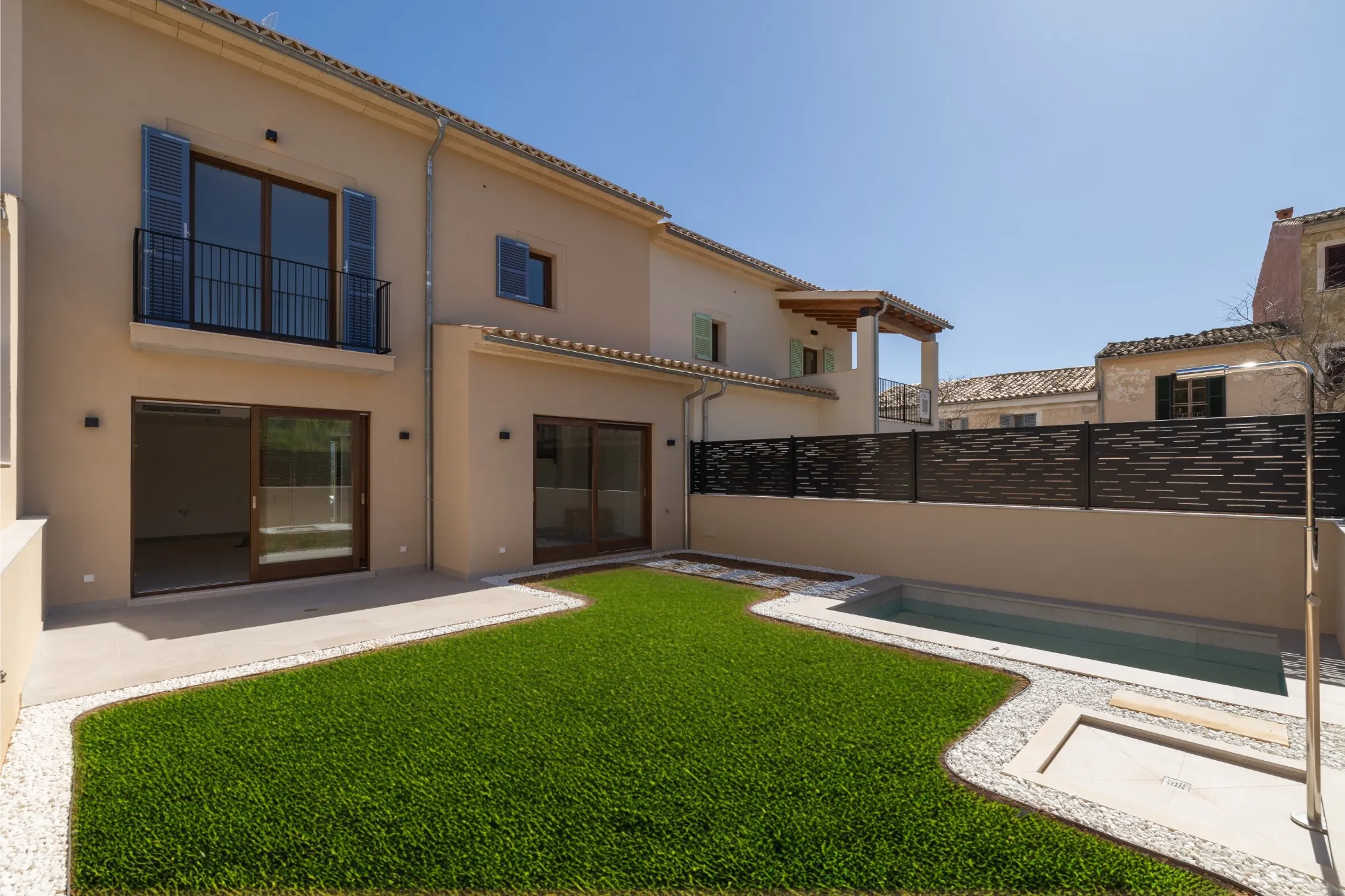 Casa de pueblo semi adosada de obra nueva en Alaró-1