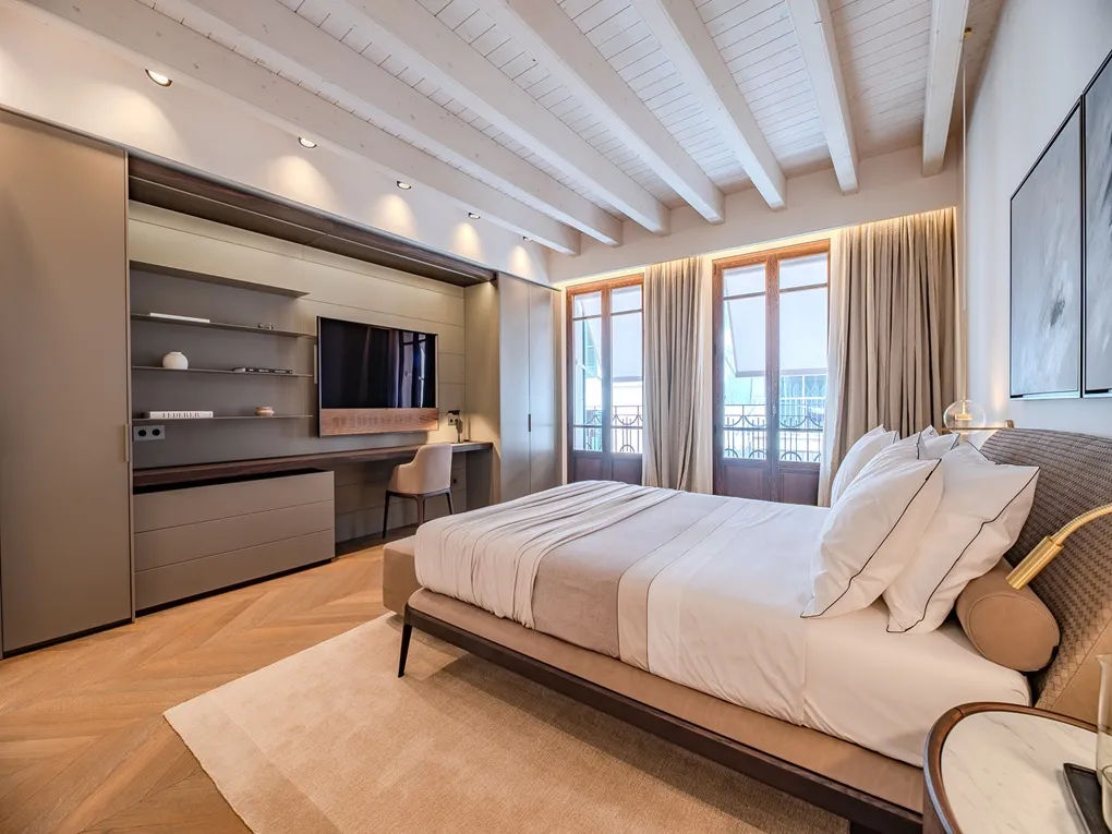 Living at the Highest Level – Exclusive Townhouse with Terrace, Pool & Garage-20