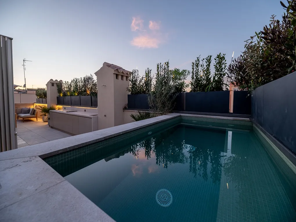 Living at the Highest Level – Exclusive Townhouse with Terrace, Pool & Garage-26