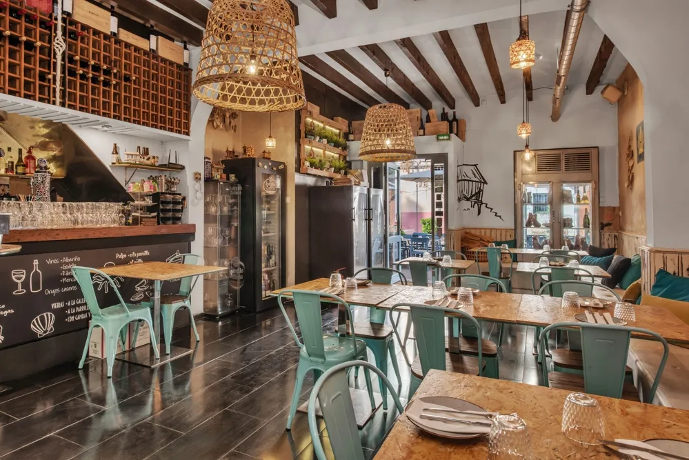 Gemma gastronomica a Palma: ristorante di successo in posizione privilegiata-6