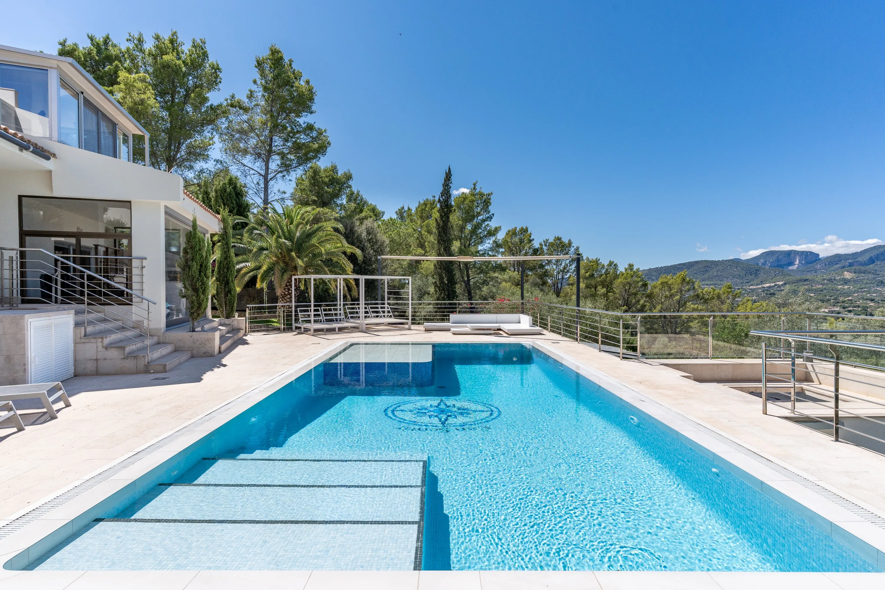 Vidunderlig villa med fantastisk udsigt til Selva-14