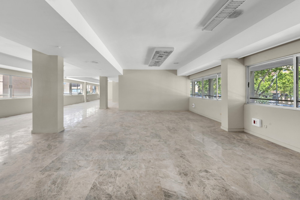 Exceptional offices in Foners