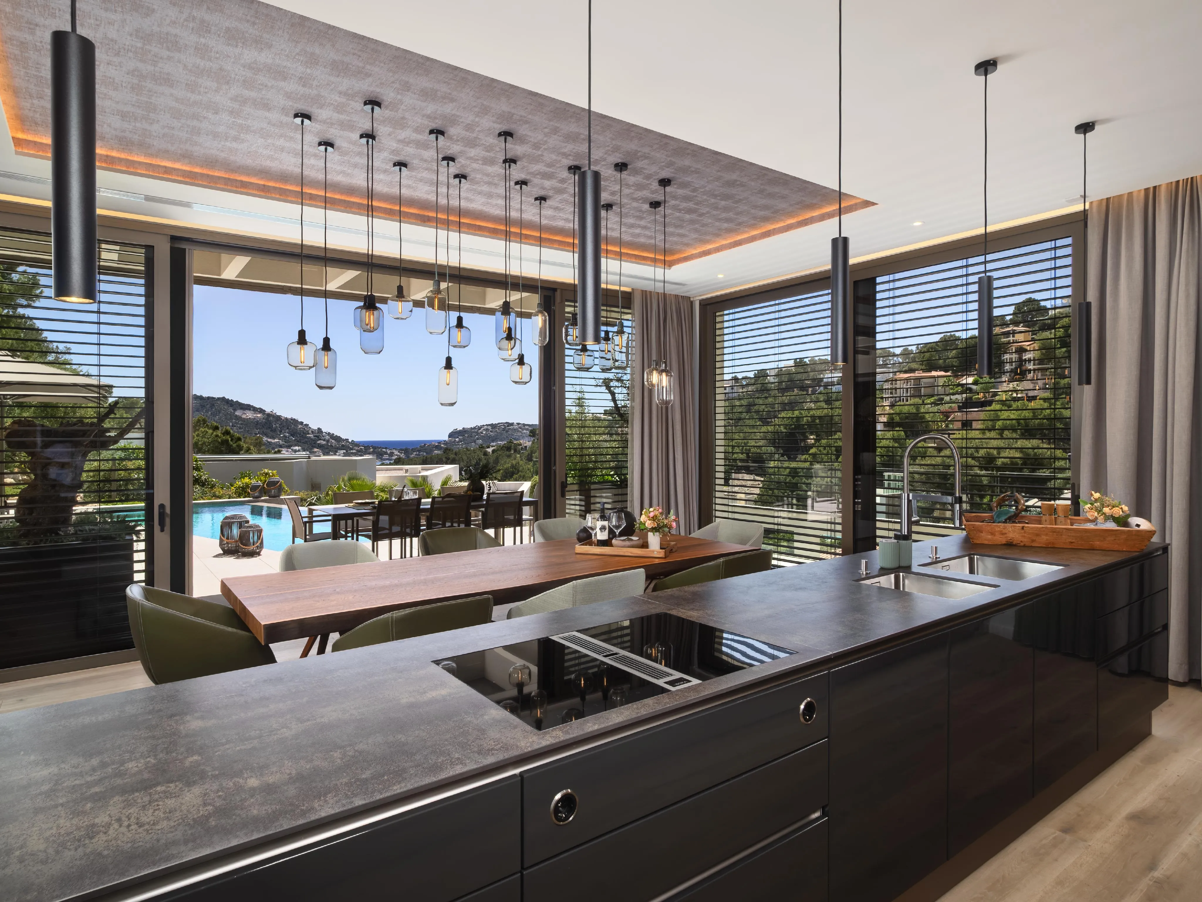 Moderne nybygget villa med havudsigt-3