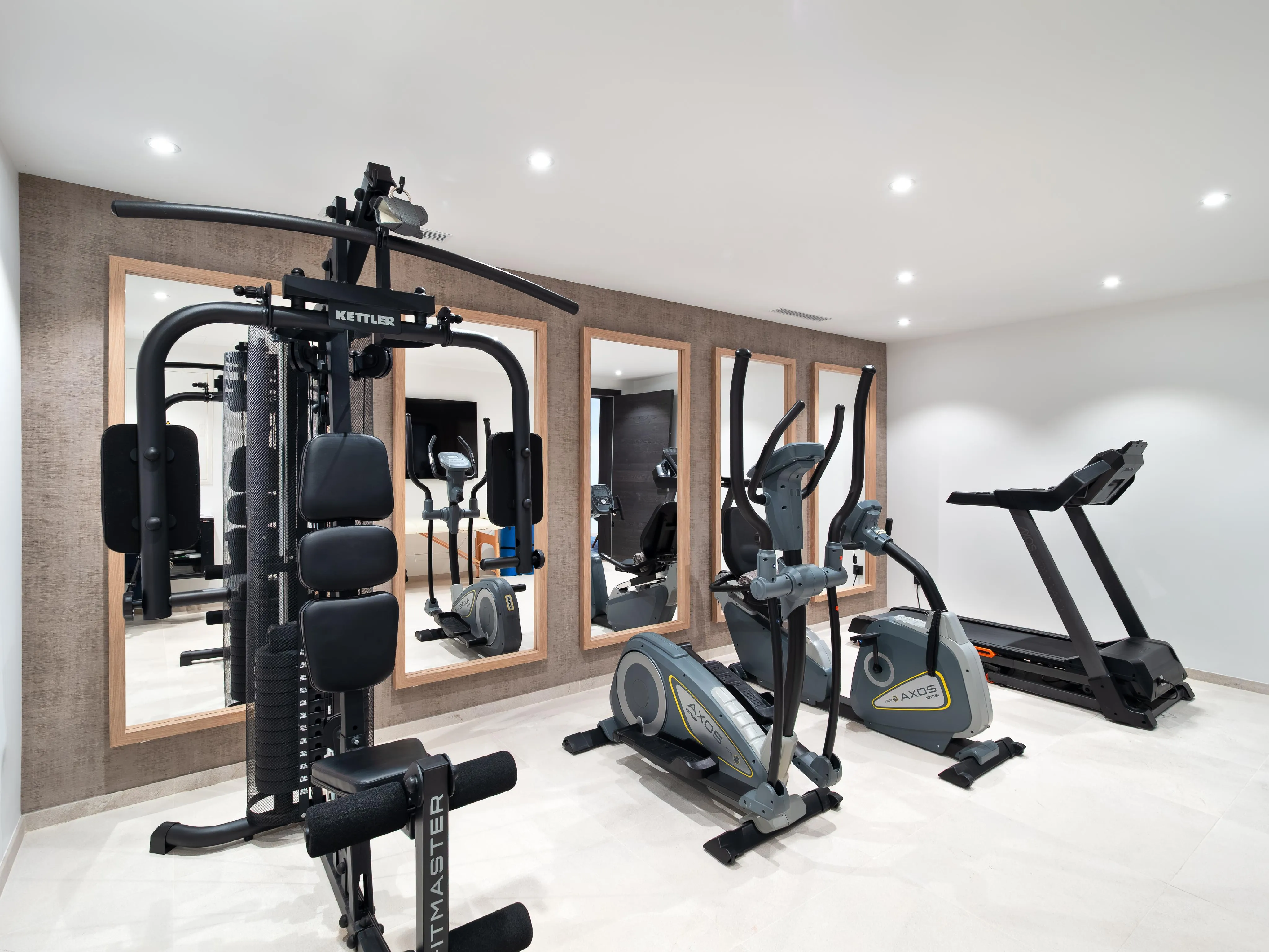 Moderne nybygget villa med havudsigt-21