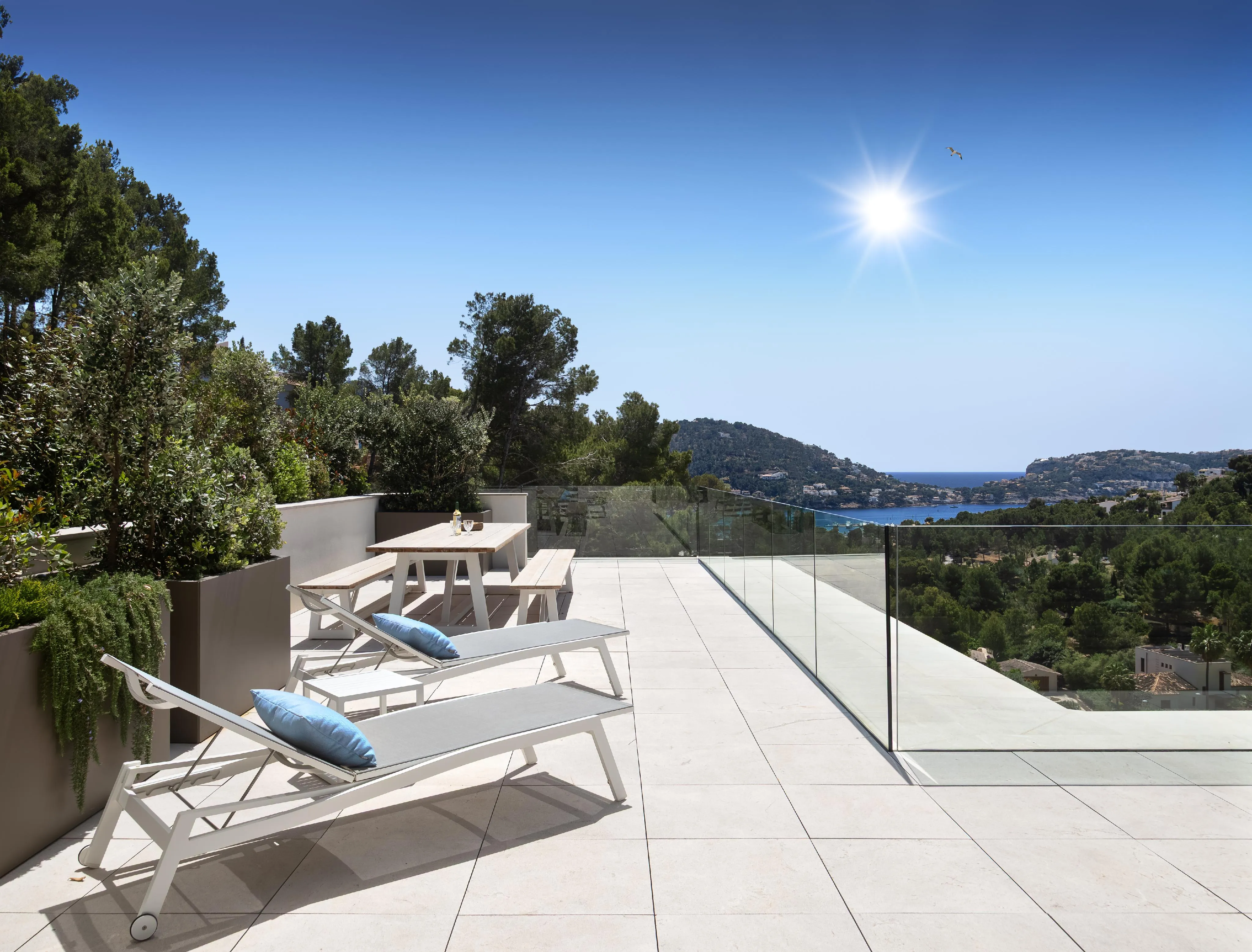 Moderne nybygget villa med havudsigt-15