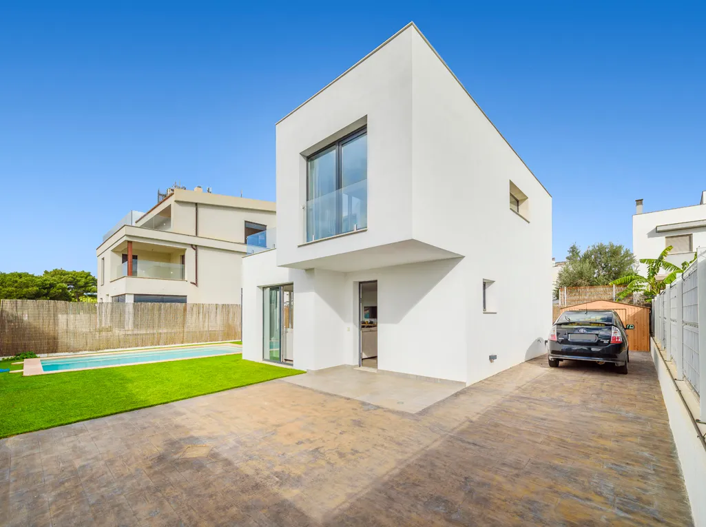 Villa a estrenar cerca de la playa-14