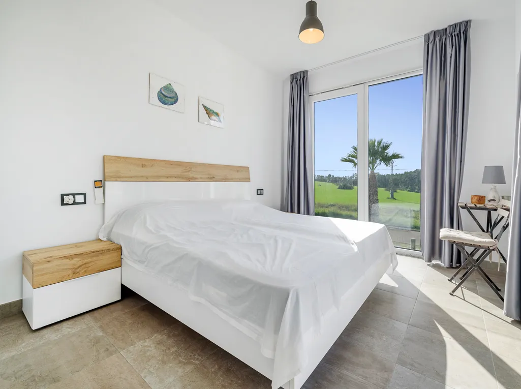 Villa a estrenar cerca de la playa-10