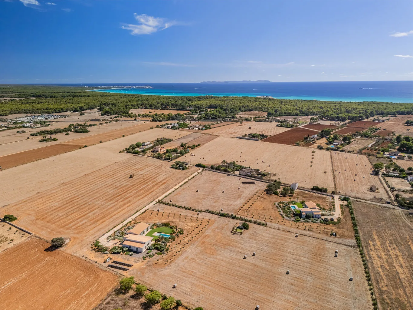 Nieuwbouw finca vlakbij het strand van Es Trenc-4