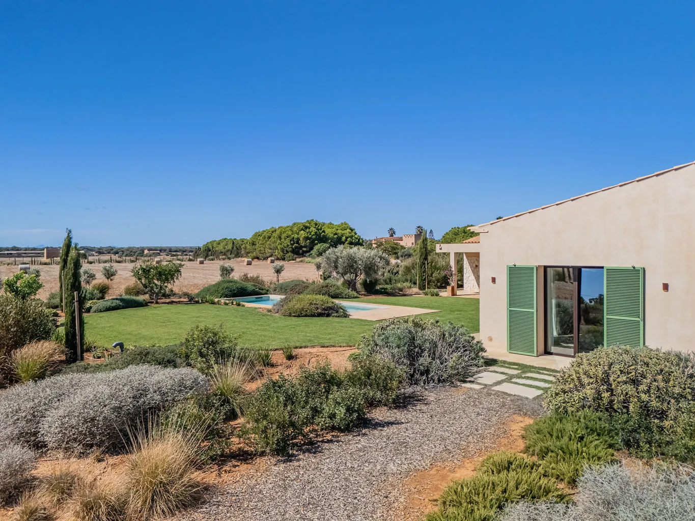Nieuwbouw finca vlakbij het strand van Es Trenc-18