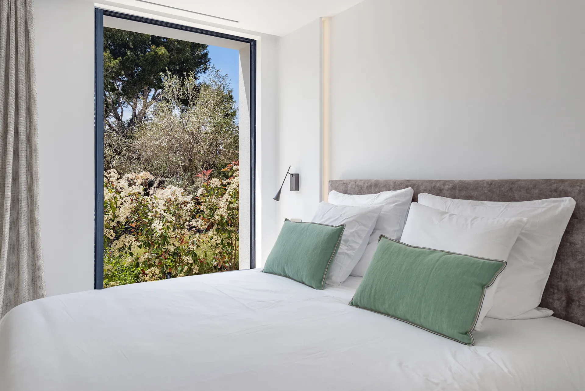 Moderne luxe villa met panoramisch uitzicht over de baai van Pollensa-14