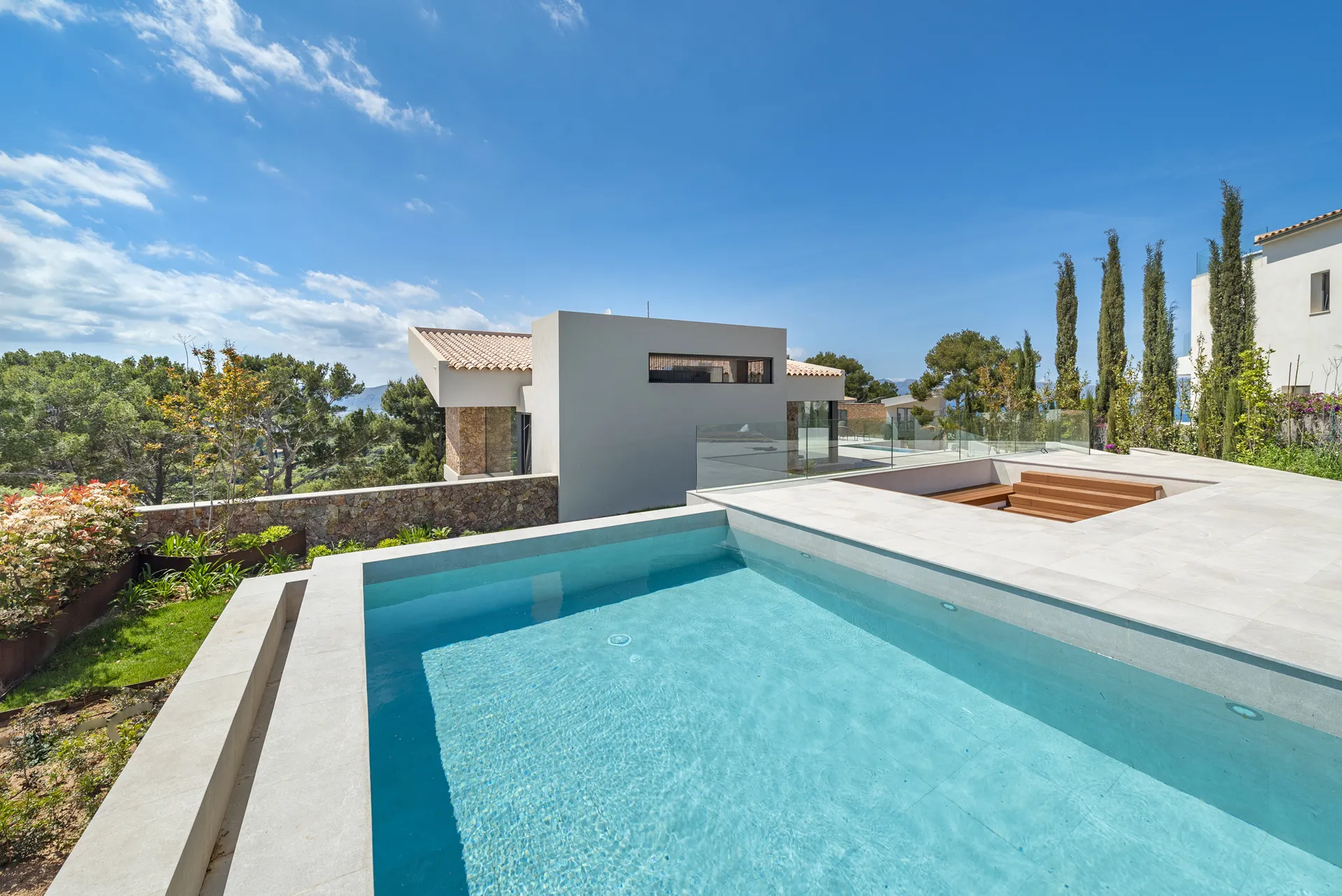 Luxury villa with panoramic bay views in Alcudia, Mallorca-11