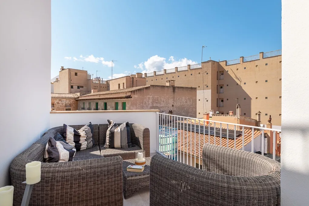 Penthouse exclusif entièrement rénové avec vue fantastique-10