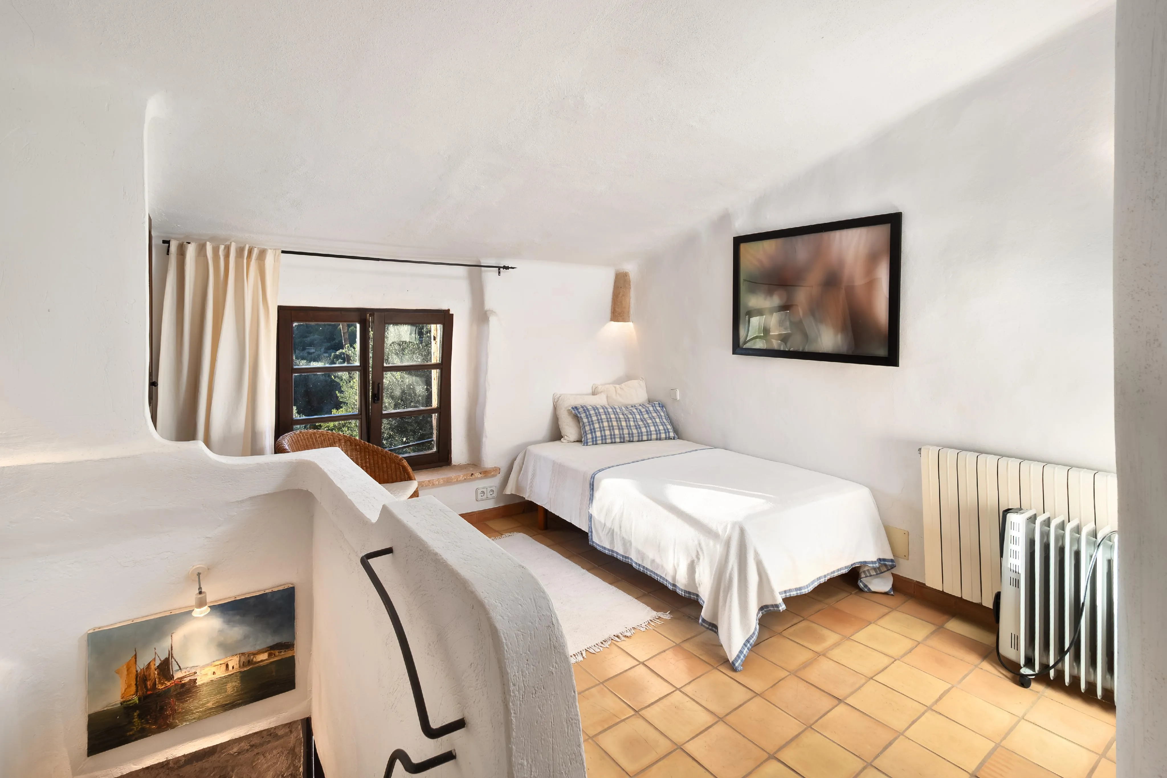 Charmante maison de ville avec jardin méditerranéen et vue sur la montagne-25