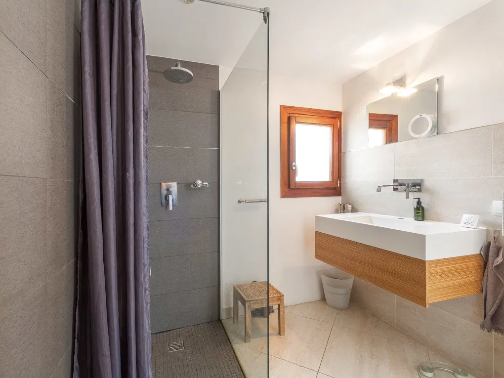 Charmerende penthouse med solrige terrasser-11