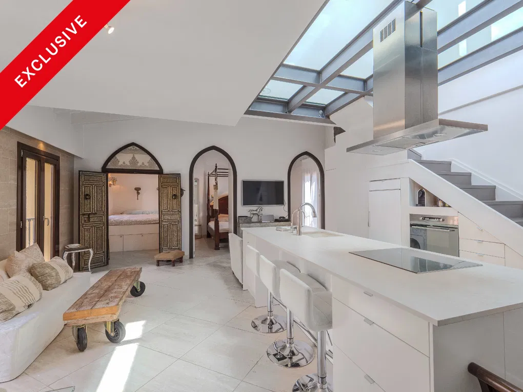 Charmerende penthouse med solrige terrasser-1