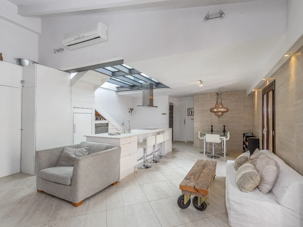 Очаровательный пентхаус с солнечными террасами-6