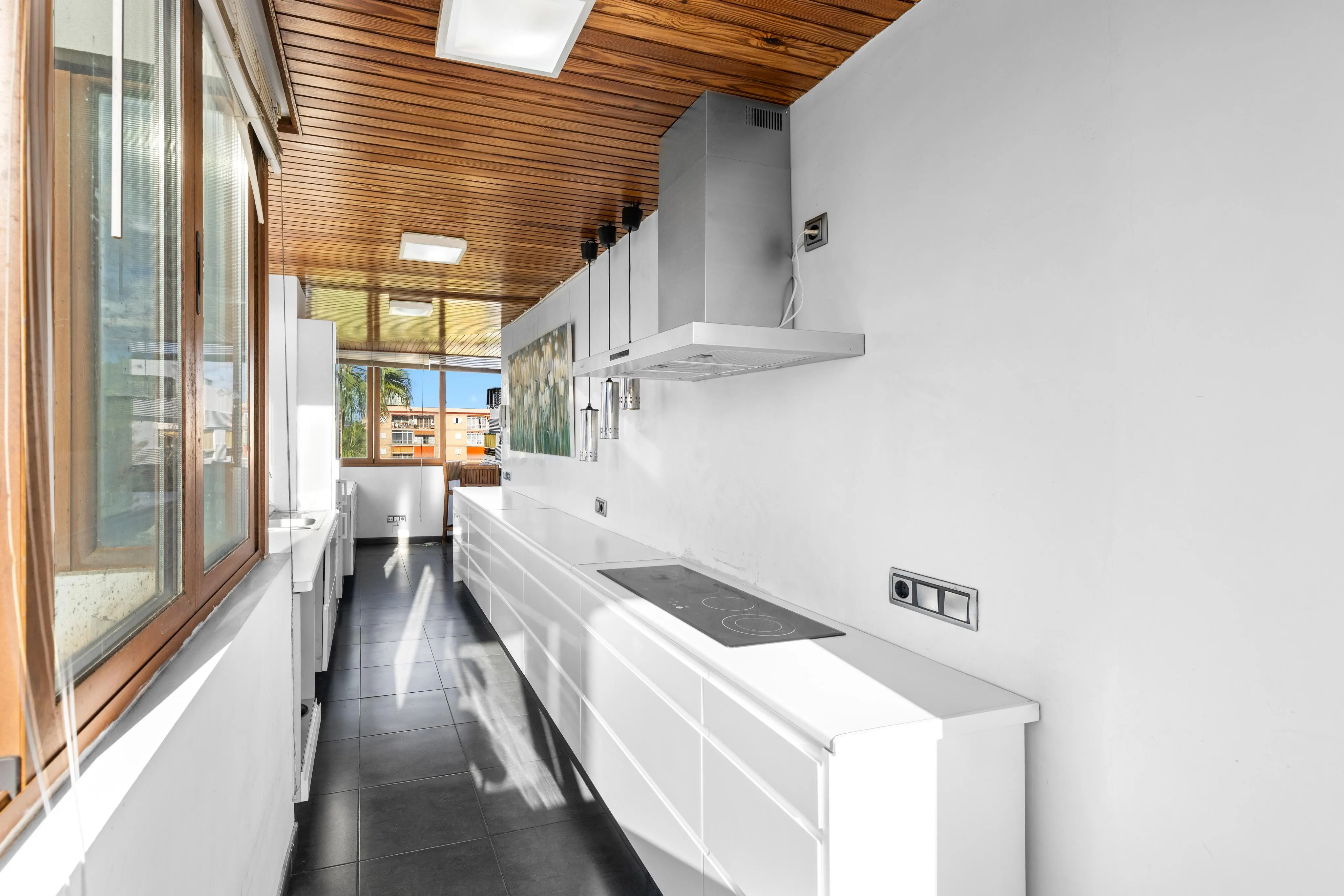 Àtic lluminós amb vista a la mar i gran potencial-3