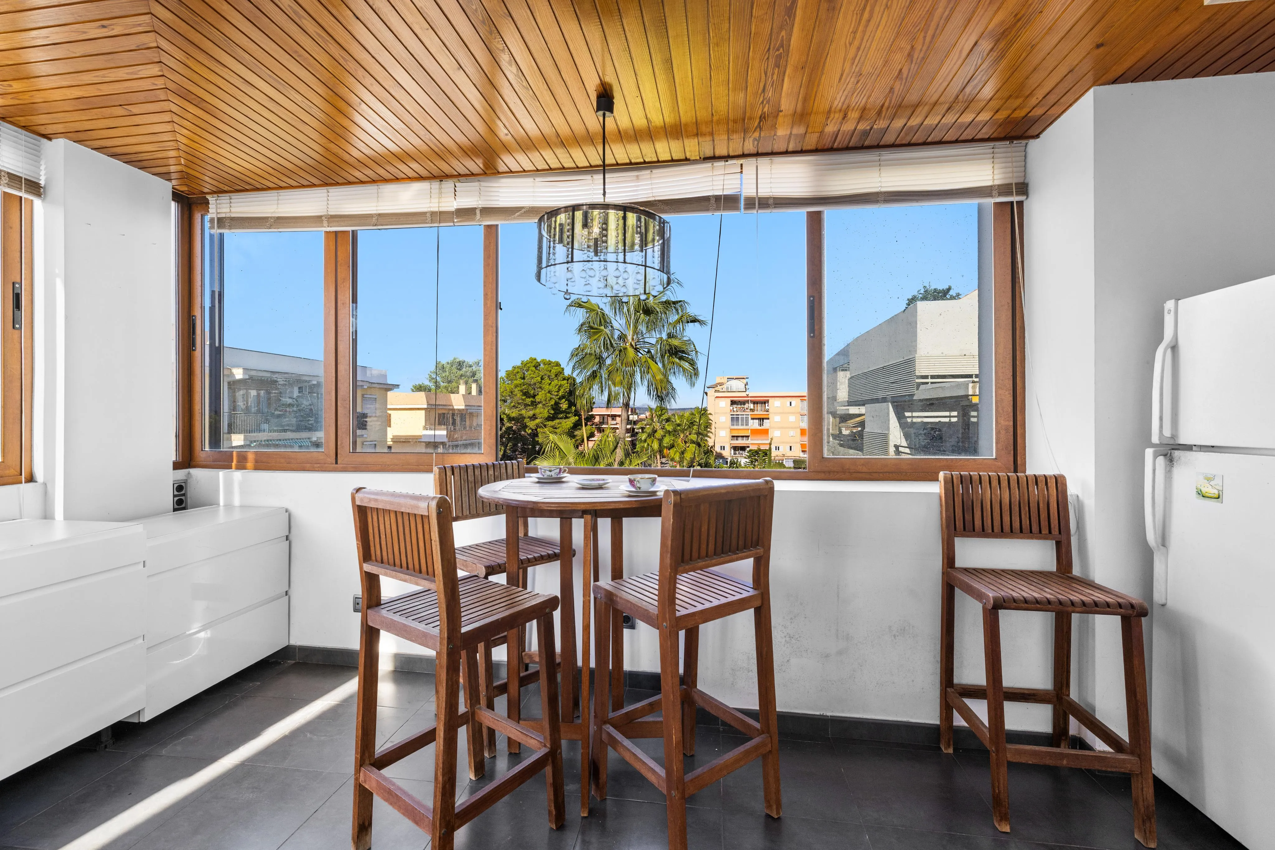 Светлый пентхаус с видом на море и большим потенциалом-2