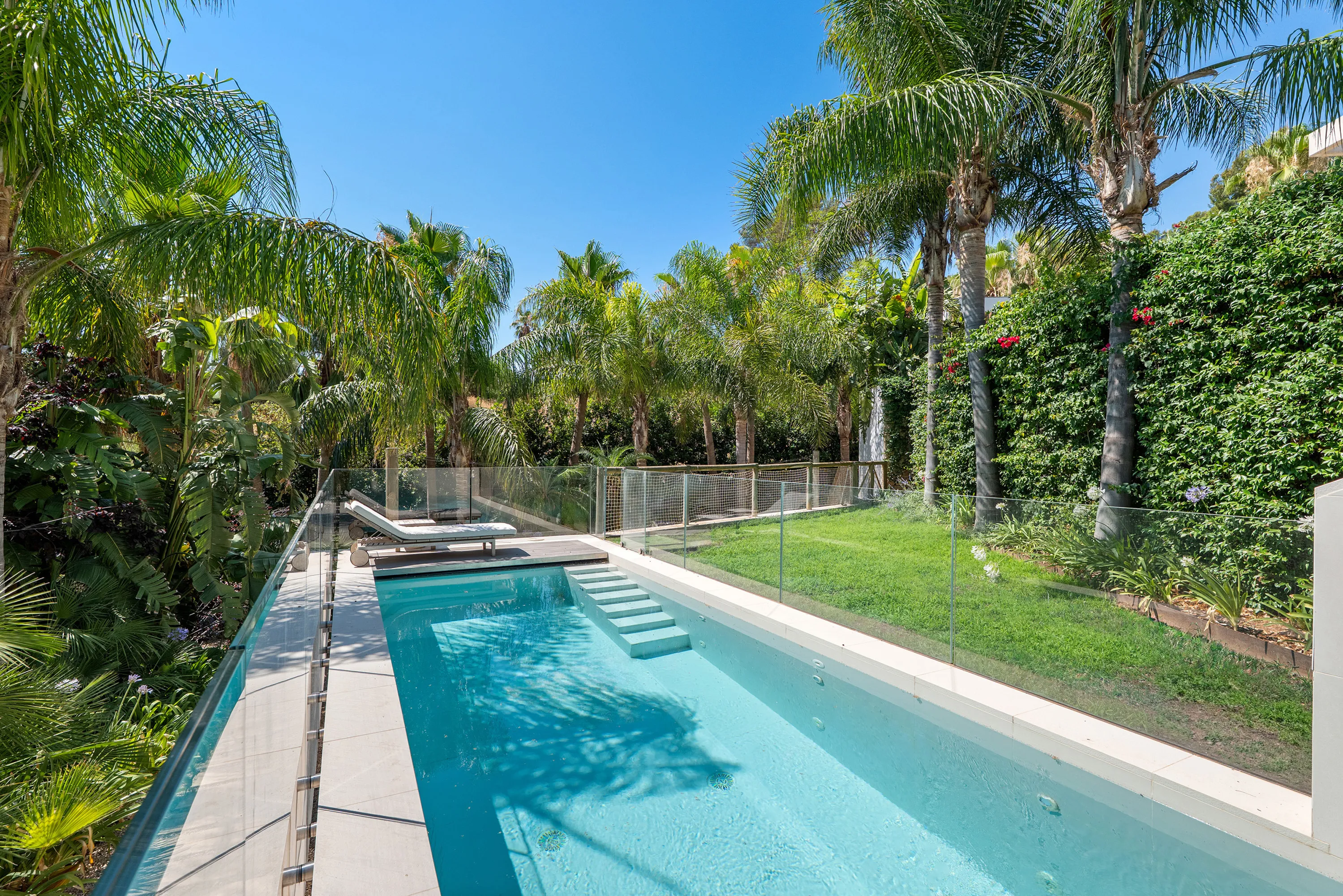 Moderne villa in Son Vida met veel privacy-2