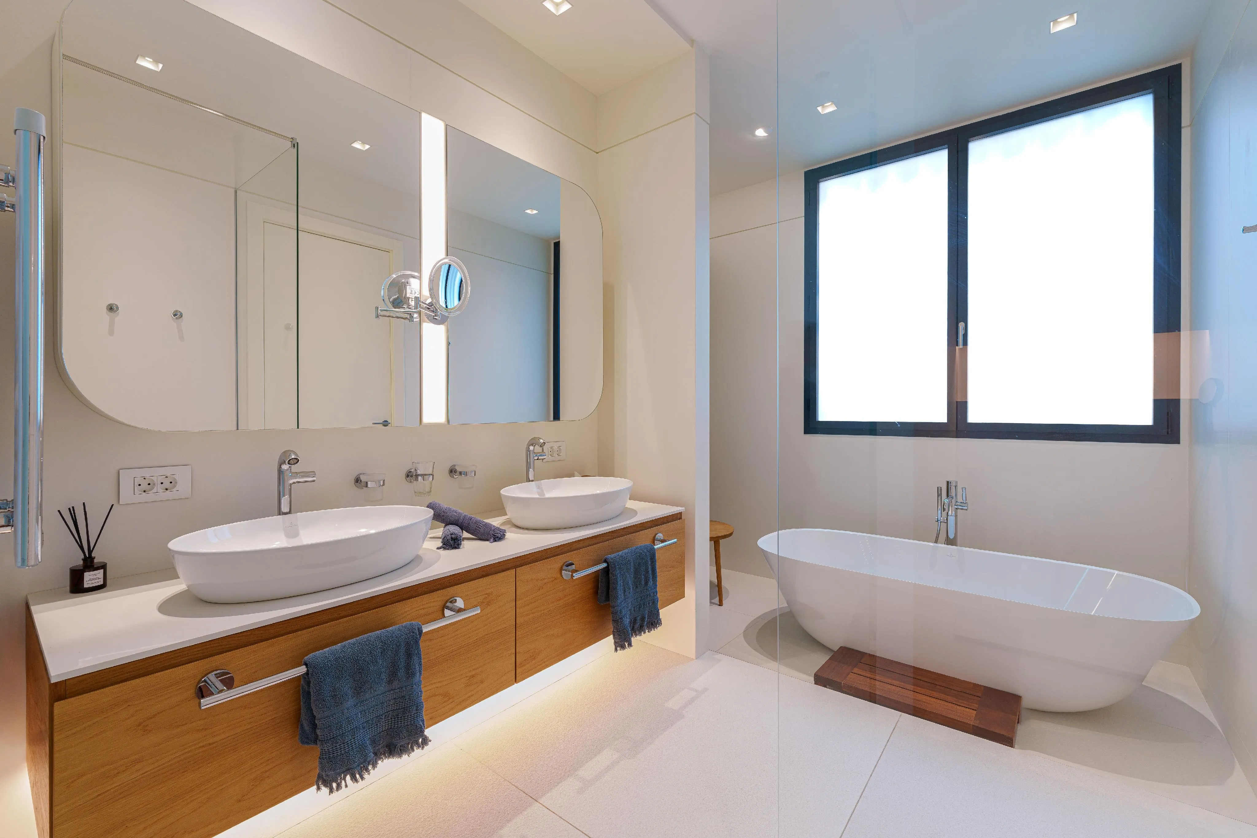 Moderne villa in Son Vida met veel privacy-10