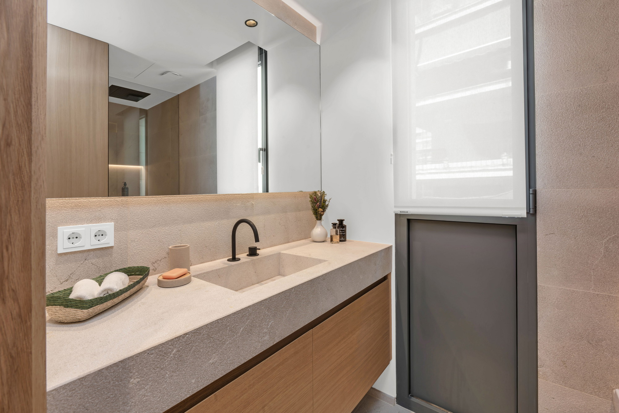 Exclusive apartment in a new high-end community-18