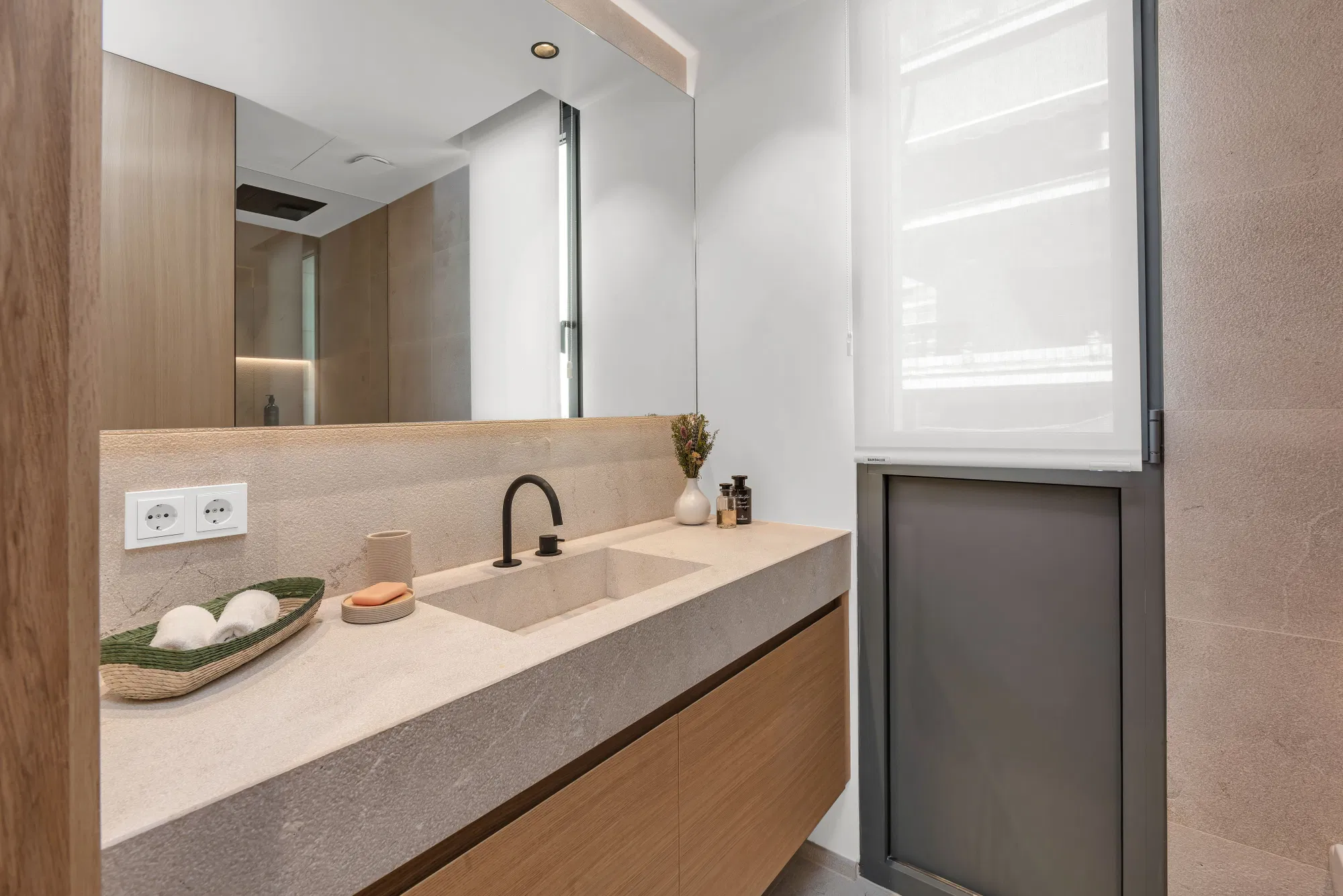 Exclusive apartment in a new high-end community-18