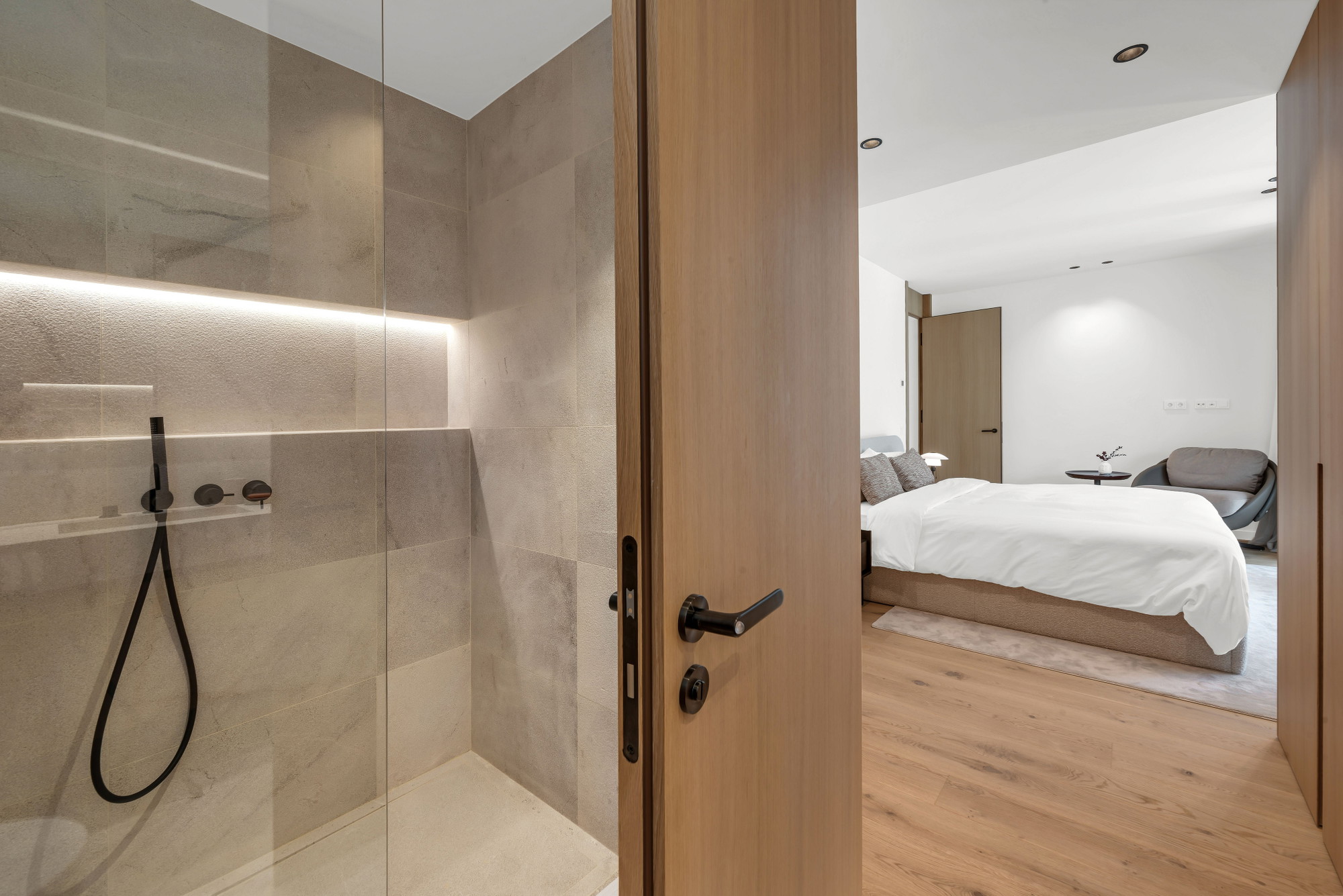 Exclusive apartment in a new high-end community-16