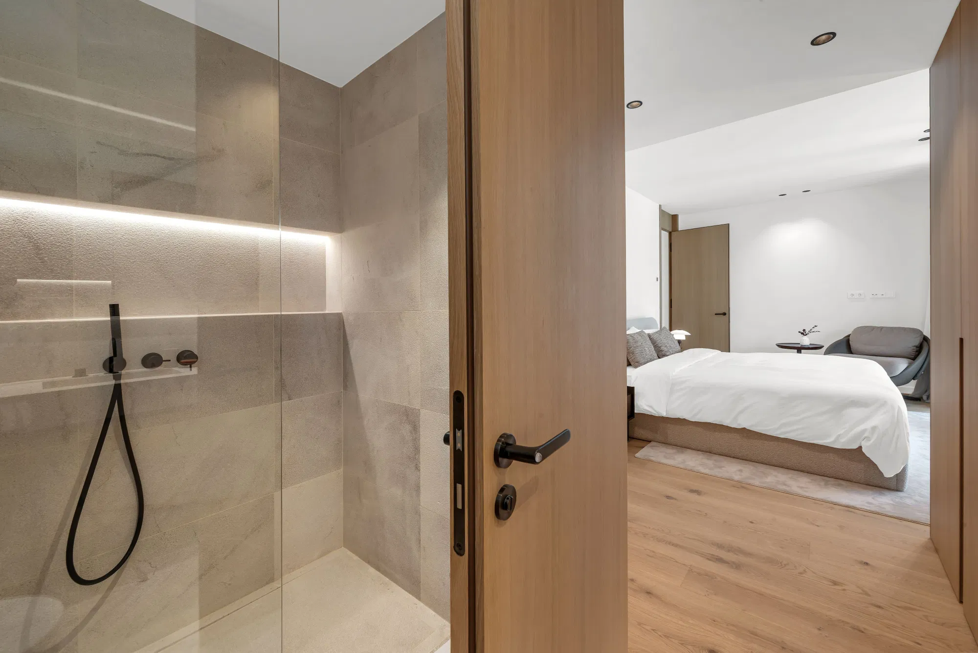 Exclusive apartment in a new high-end community-16