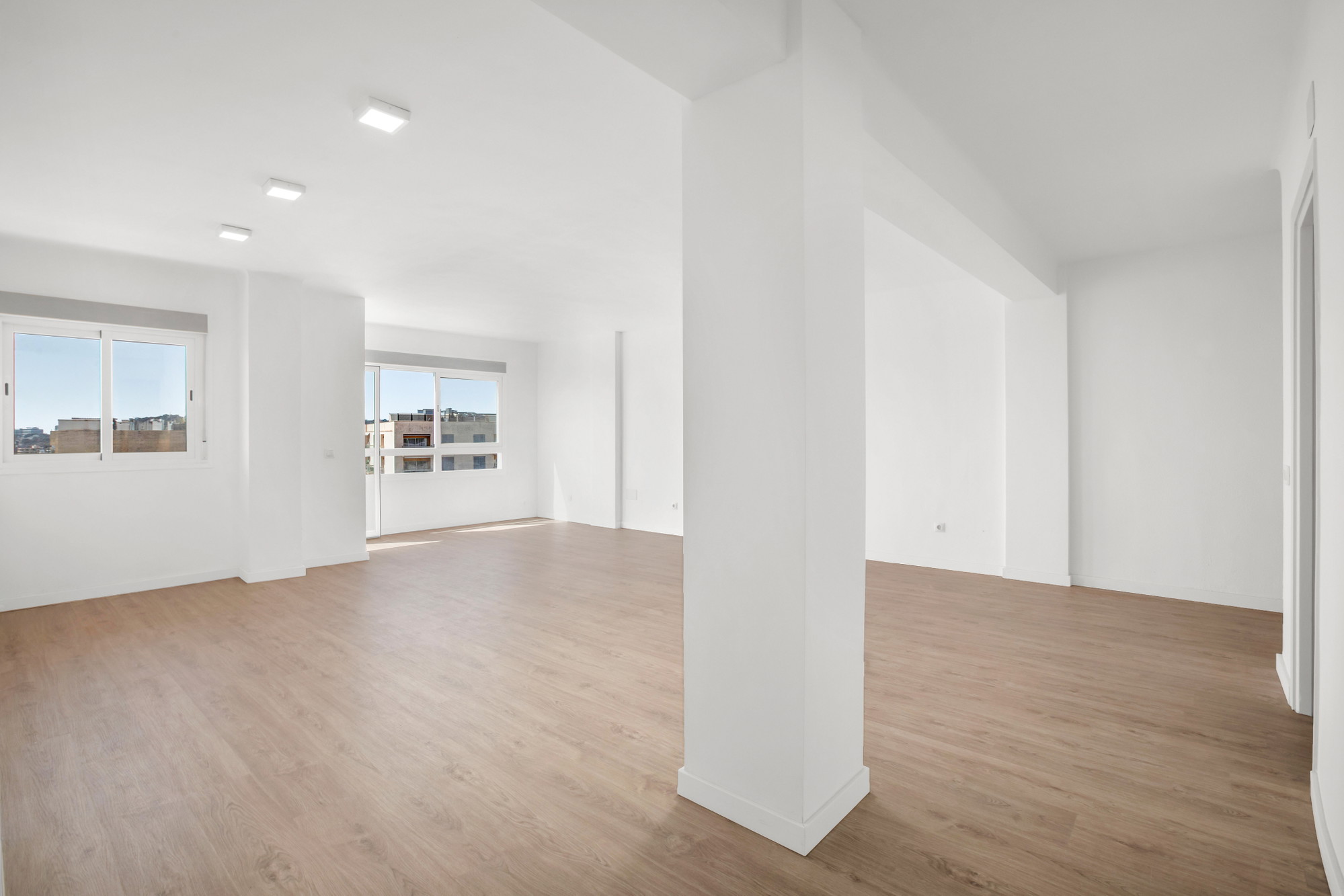 Light, views and potential in one of Palma's most sought-after neighbourhoods-6