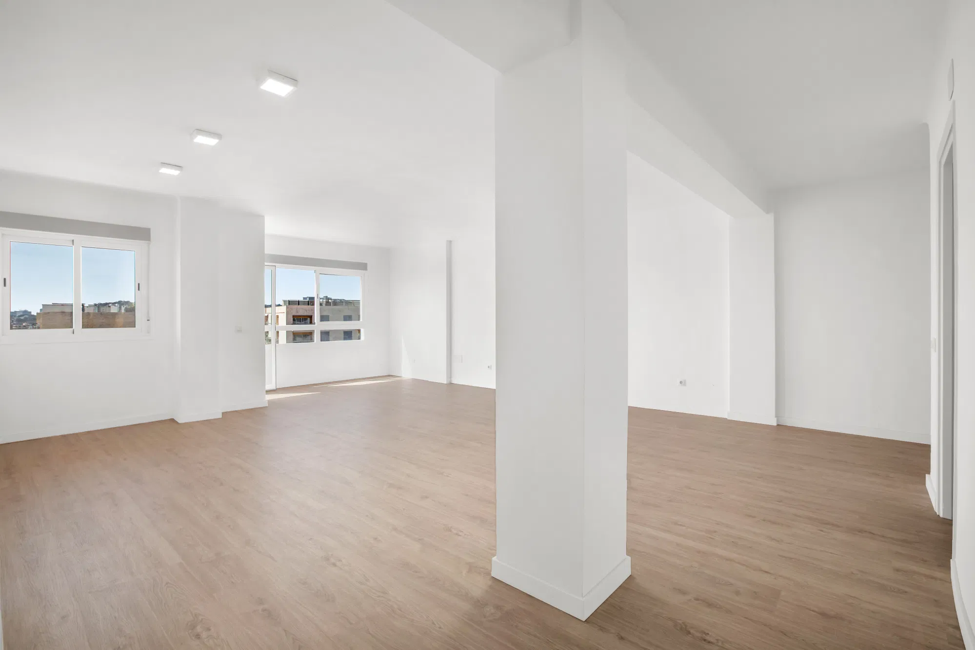 Light, views and potential in one of Palma's most sought-after neighbourhoods-6
