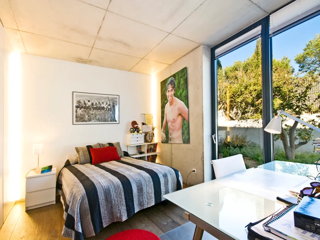 Fantastic villa in a contemporary style-9