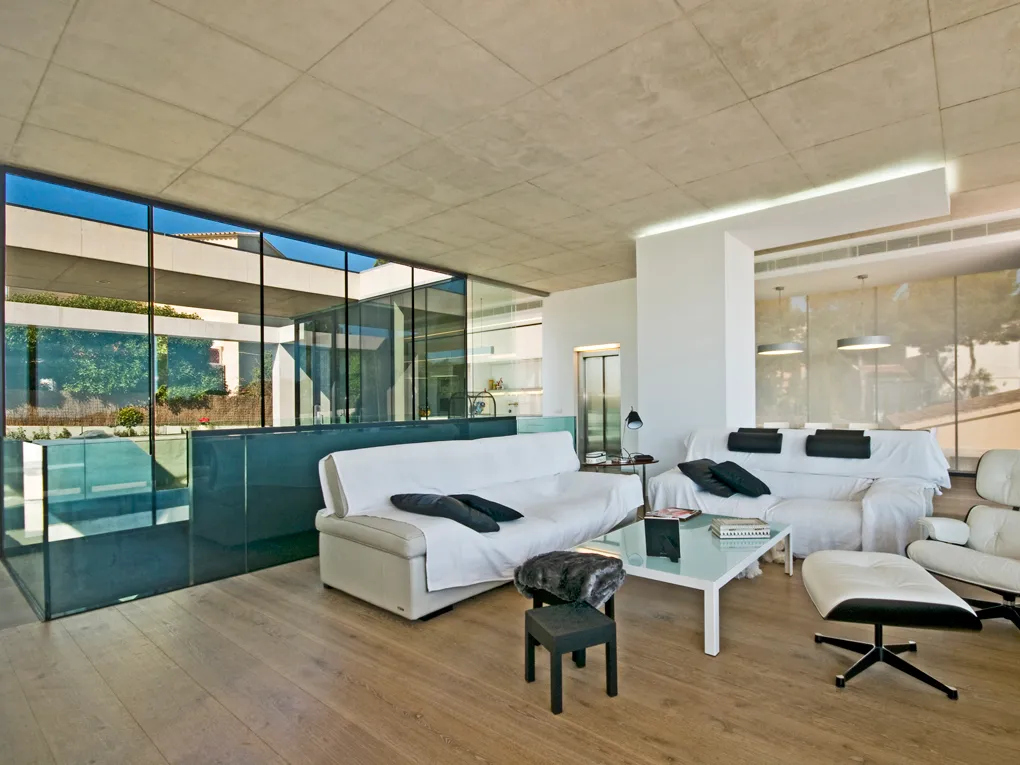 Fantastische Villa in ultra-modernem Stil-3