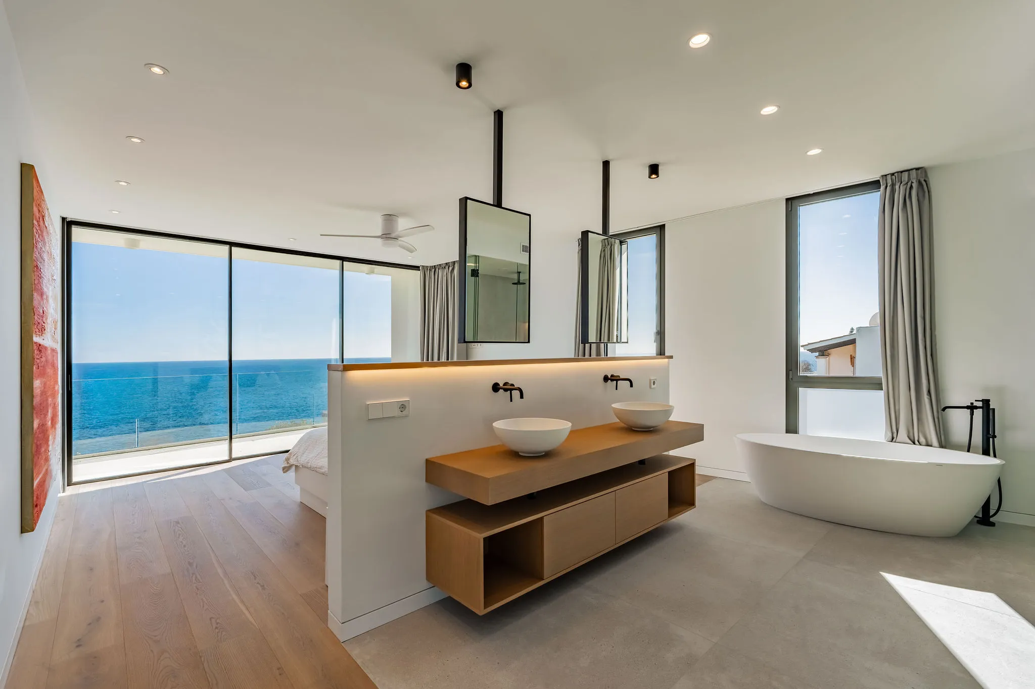 Villa neuve épurée en première ligne de mer-8