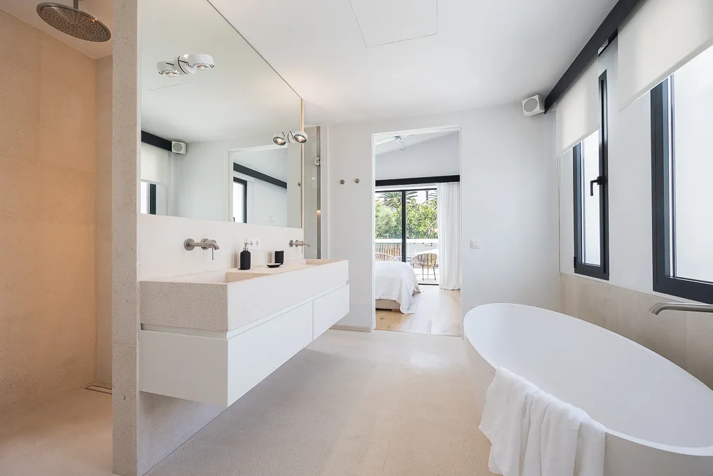 Newly built villa with private sea access-11