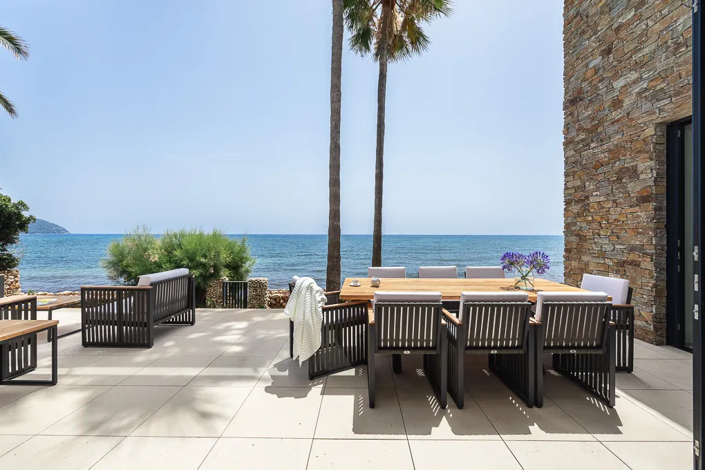 Newly built villa with private sea access-1