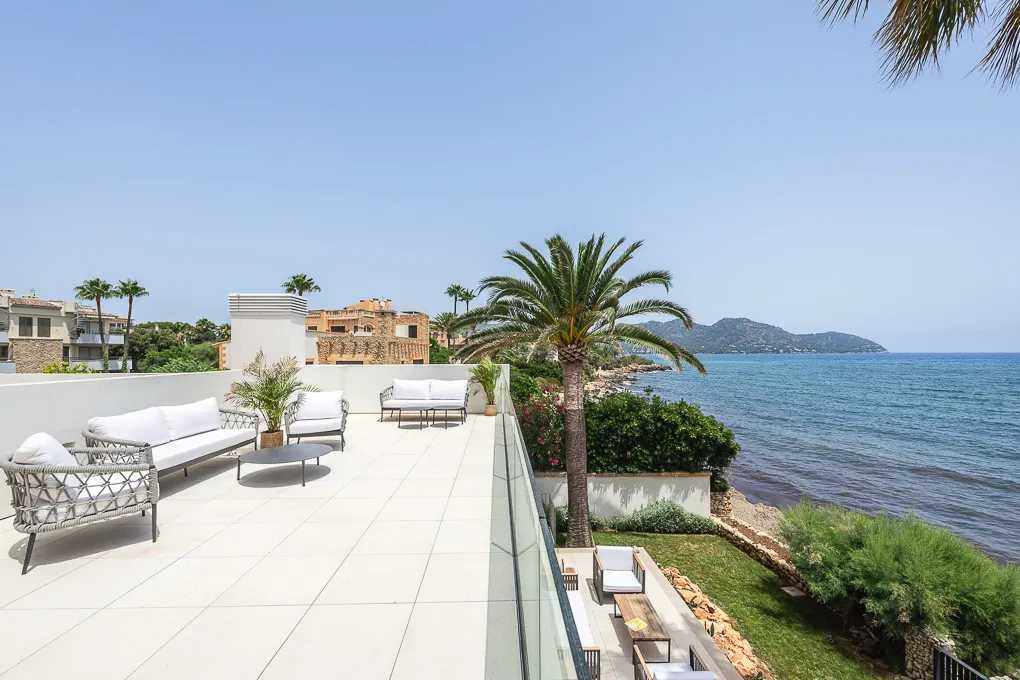 Newly built villa with private sea access-13