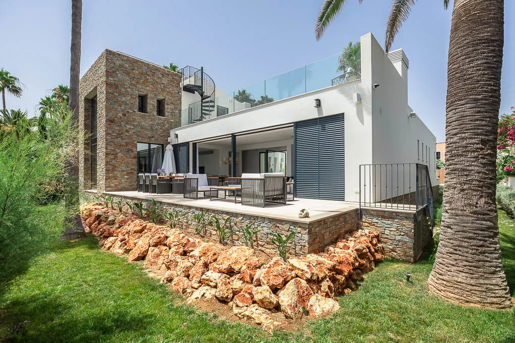 Newly built villa with private sea access-14