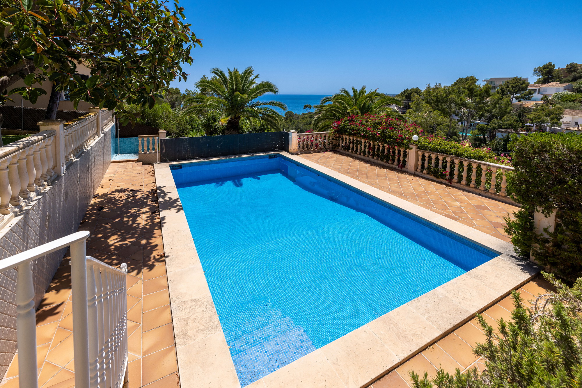 Mediterranean villa with sea views in Costa d’en Blanes-16