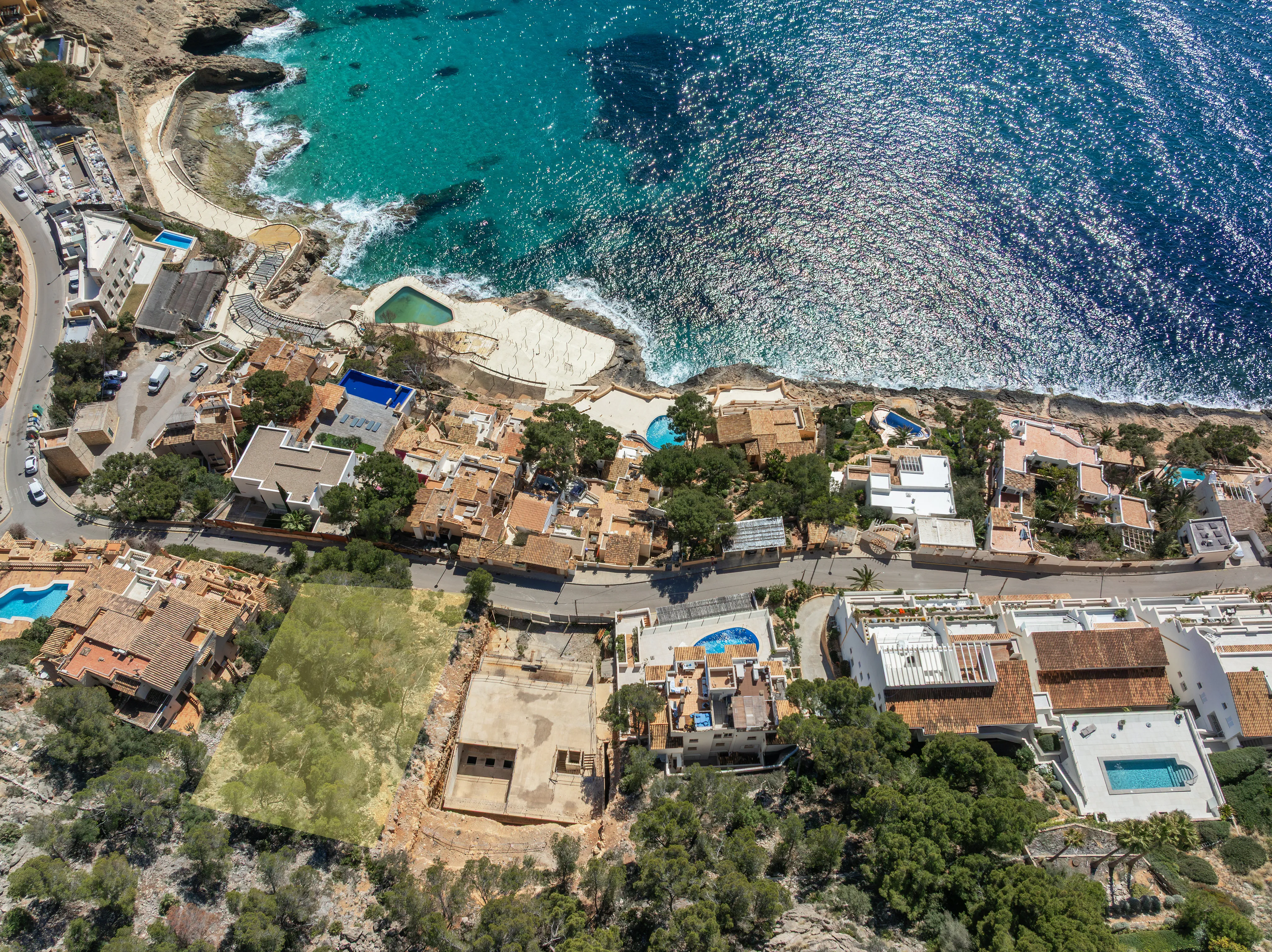 Building plot with sea views in Cala Llamp-1