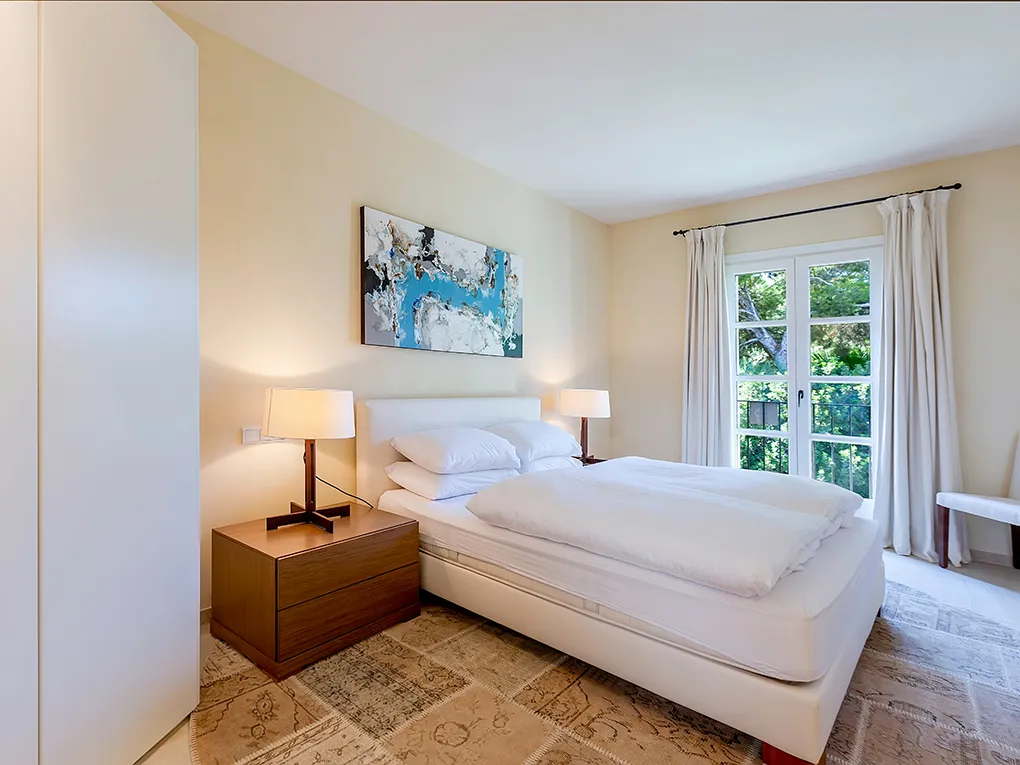 Prachtige villa met uitzicht op zee-11