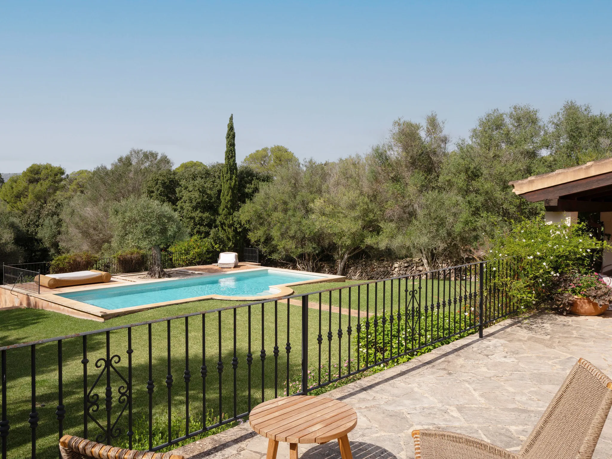 Finca exclusive en position élevée : intimité, tranquillité et élégance intemporelle-3