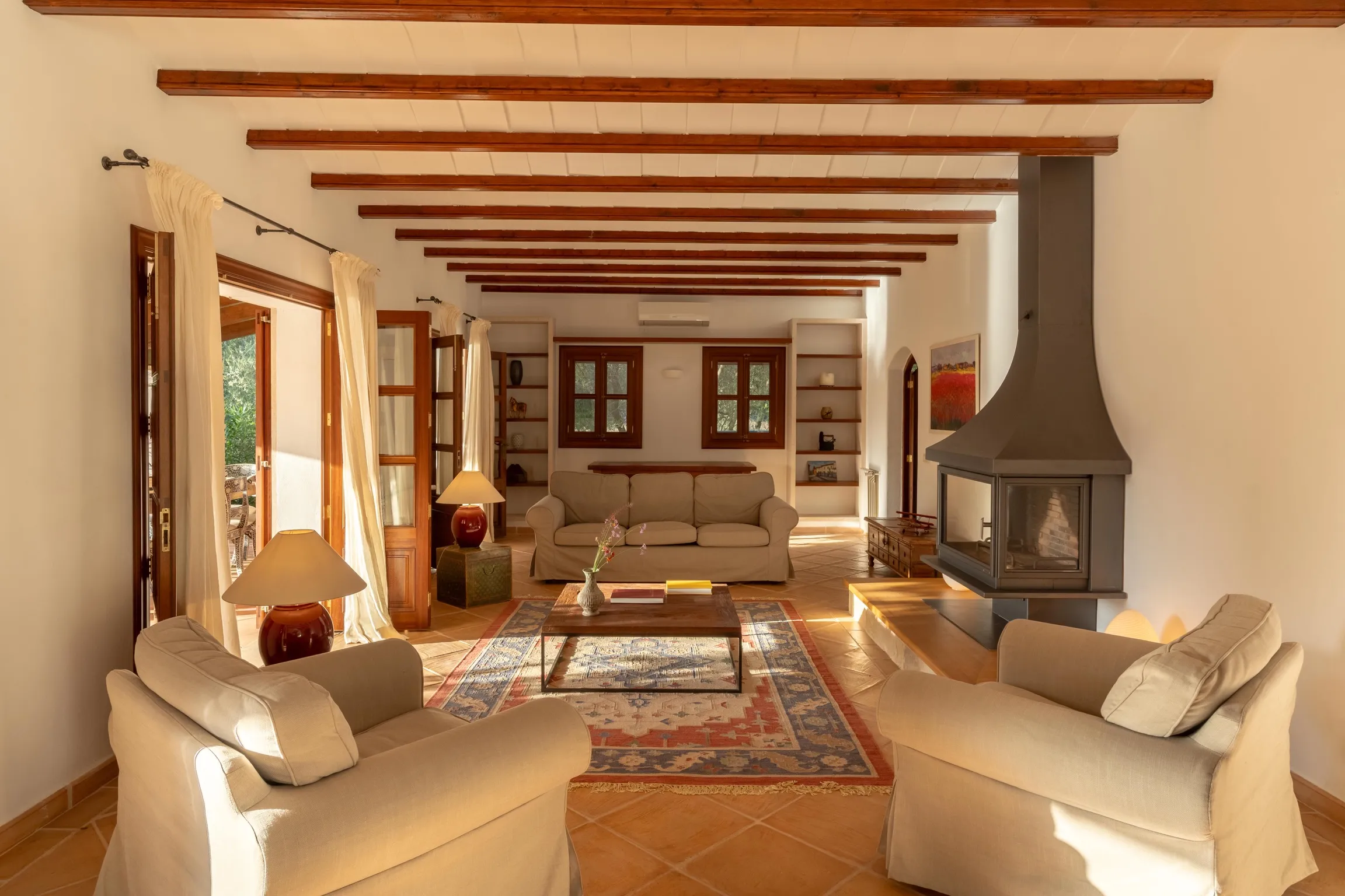 Exclusieve finca in een verhoogde positie: privacy, rust en tijdloze elegantie-4