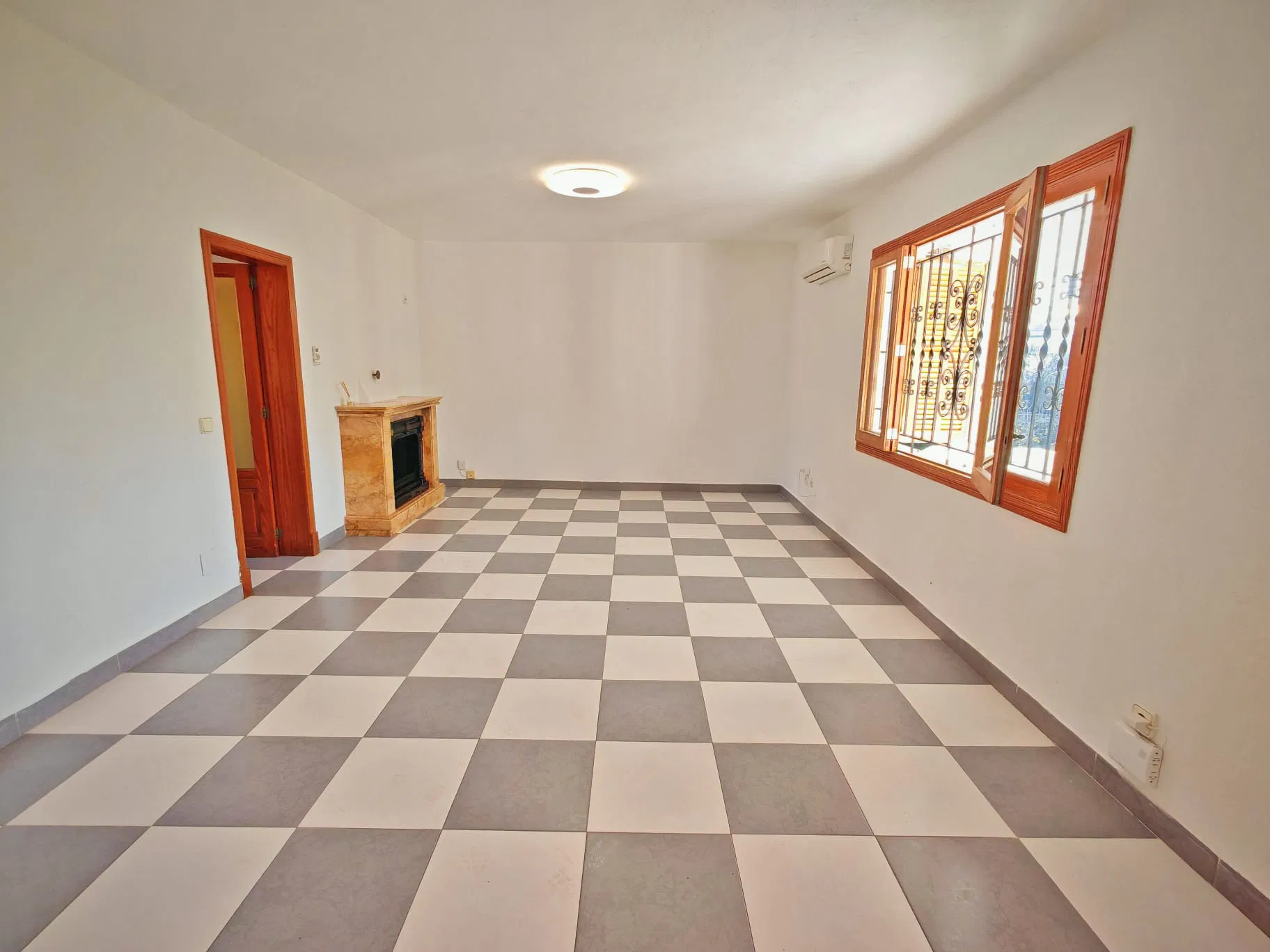 Bungalow med stor grund-8