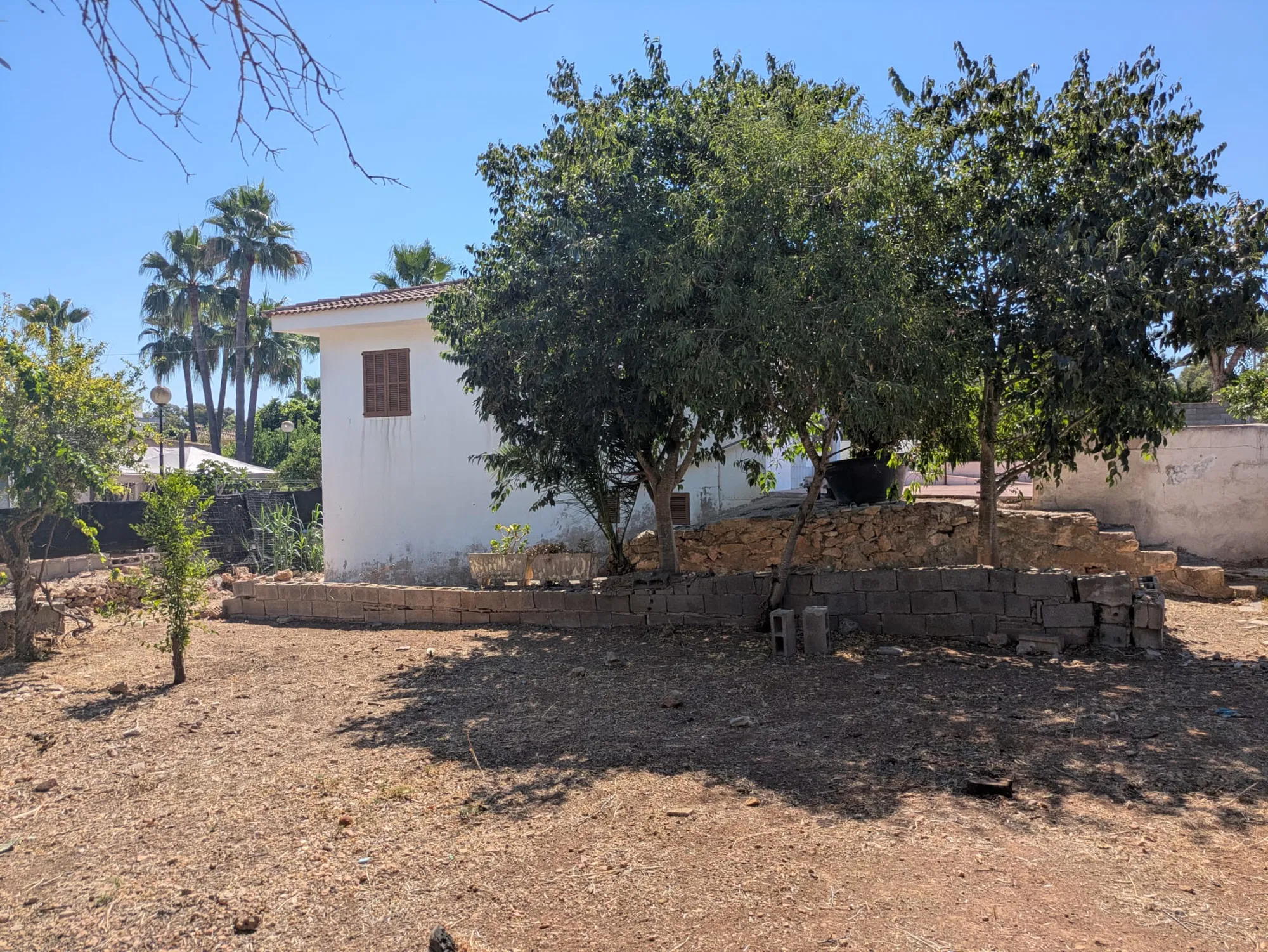 Bungalow med stor grund-11