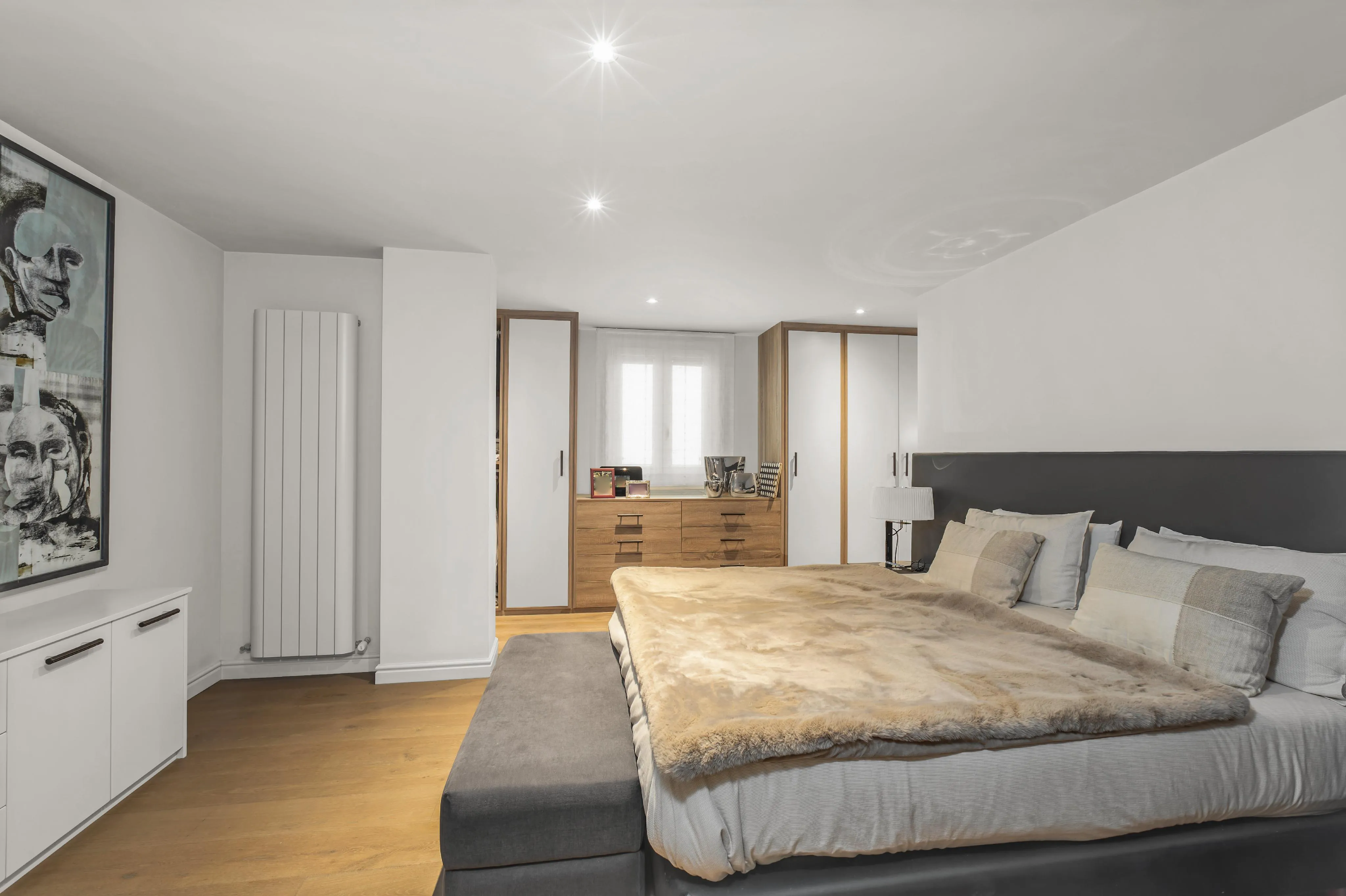 Spacious and elegant apartment with designer furniture in an exclusive building on the Paseo Maritimo-12