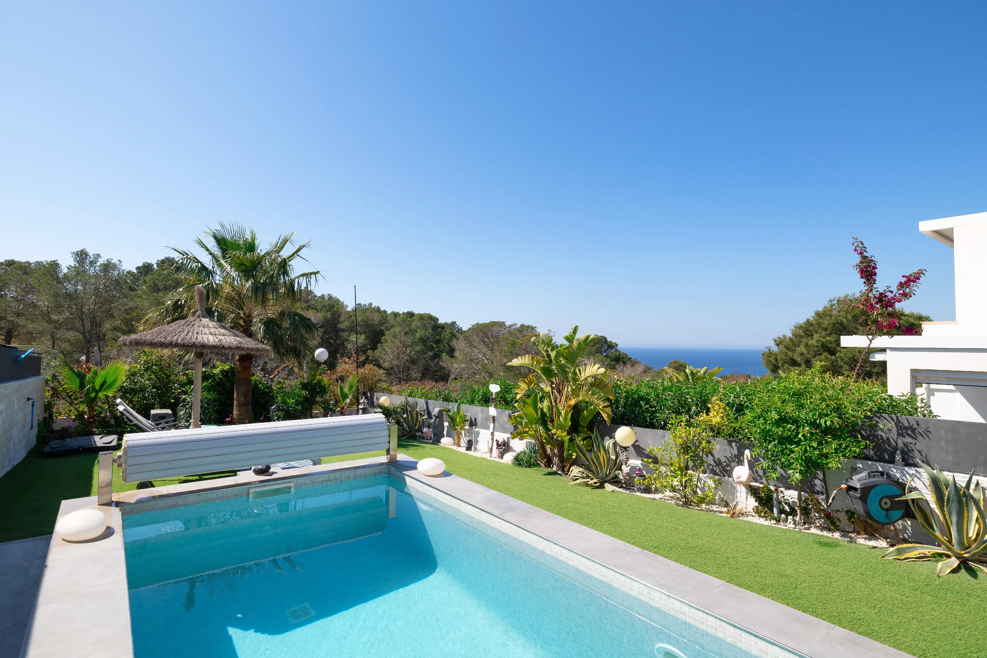 Modern semi-detached house with sea views-2