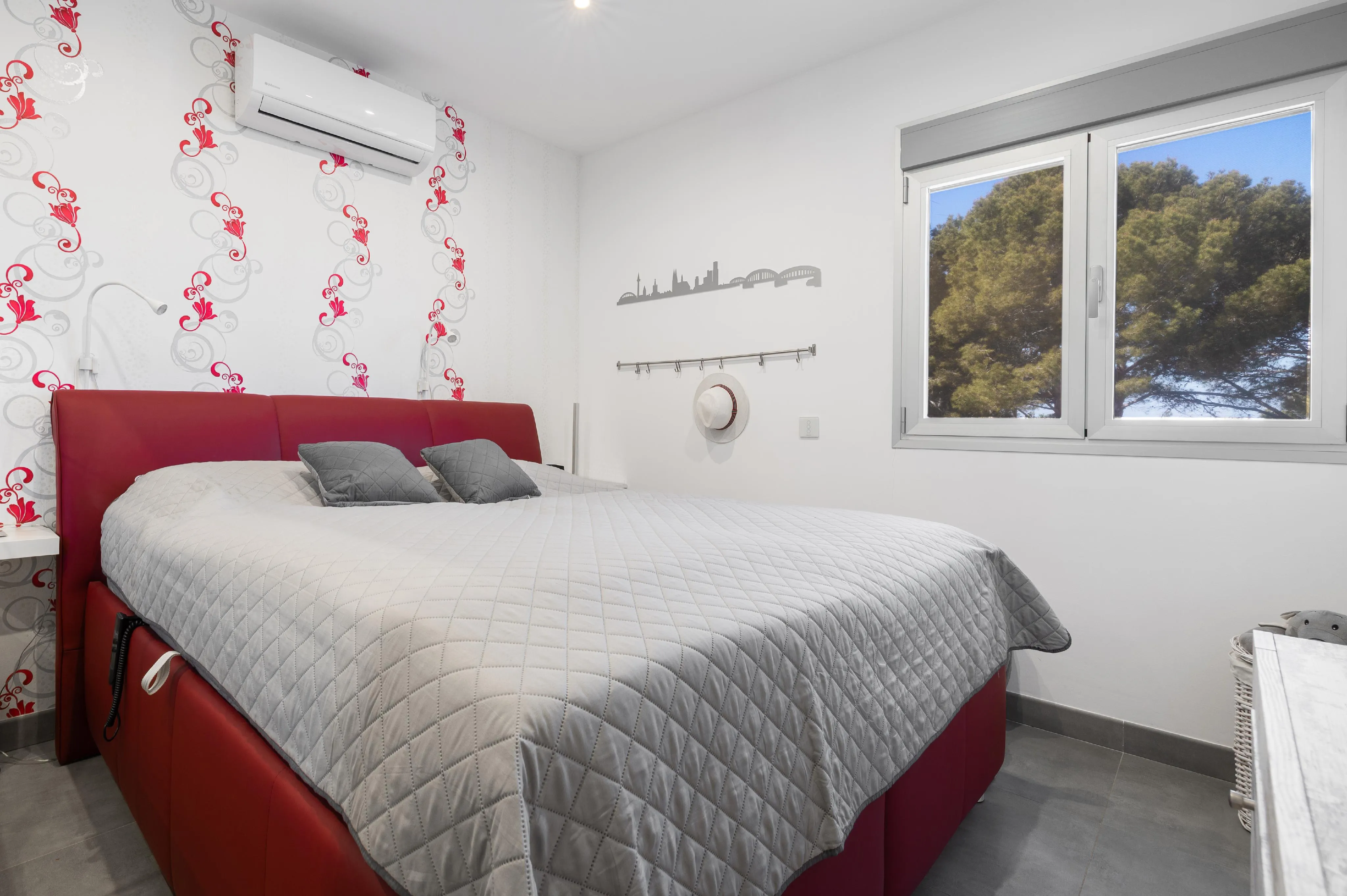 Pareado moderno con vistas al mar-8