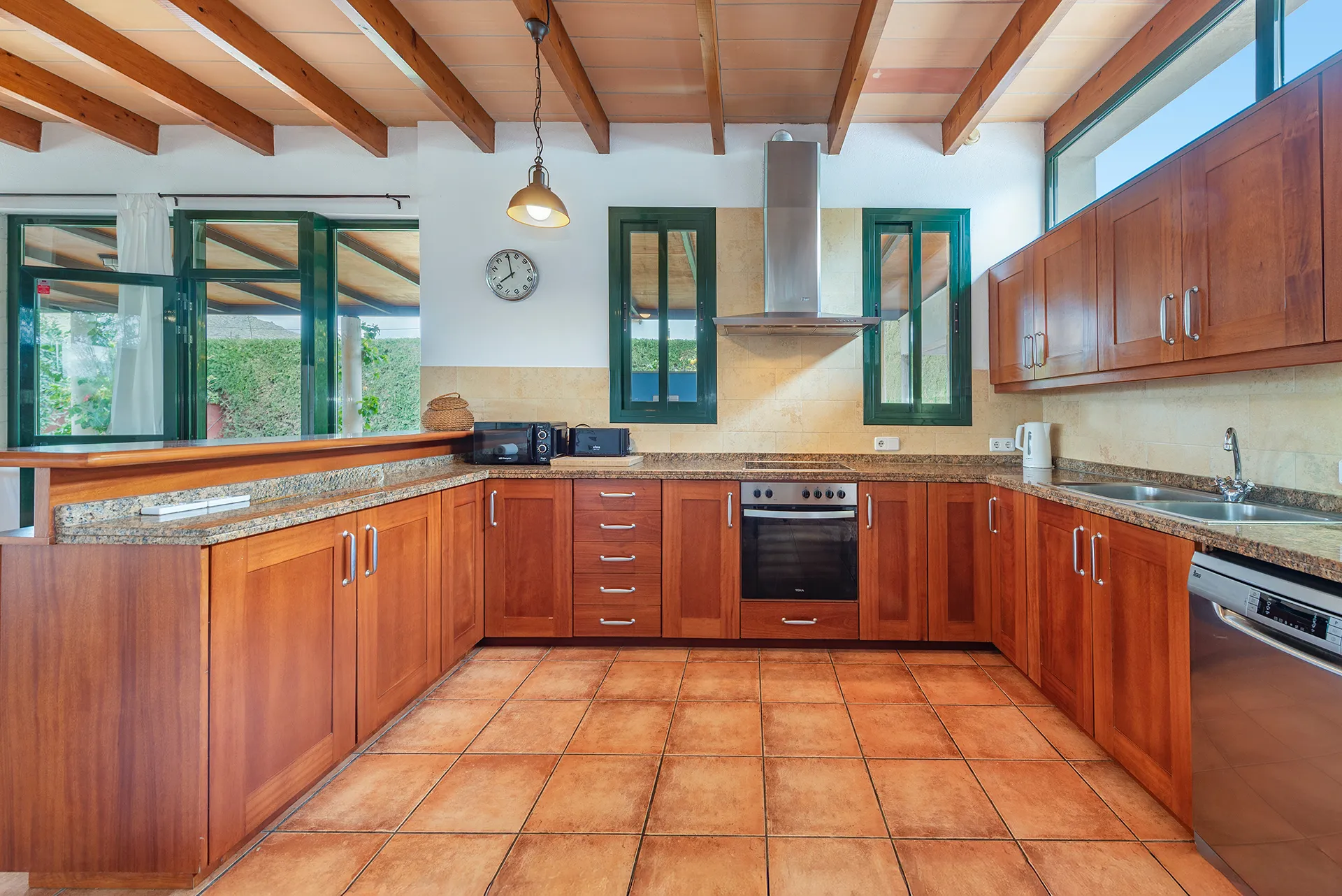 Dubbele villa ensemble met vergunning, uw kant-en-klare vakantie verhuur bedrijf in Puerto Pollensa-26