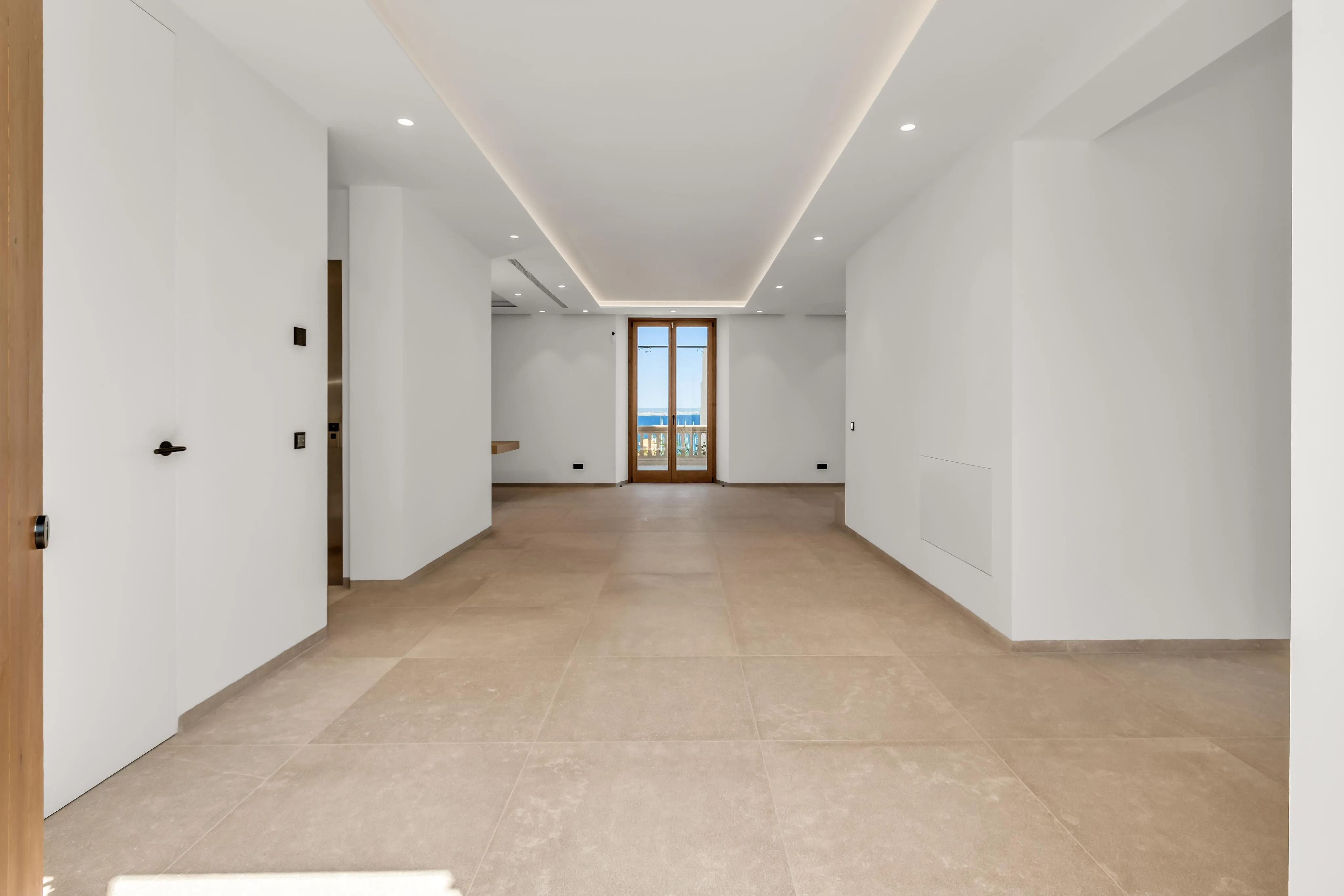 Un palazzo moderno con storia e lusso a Terreno-9